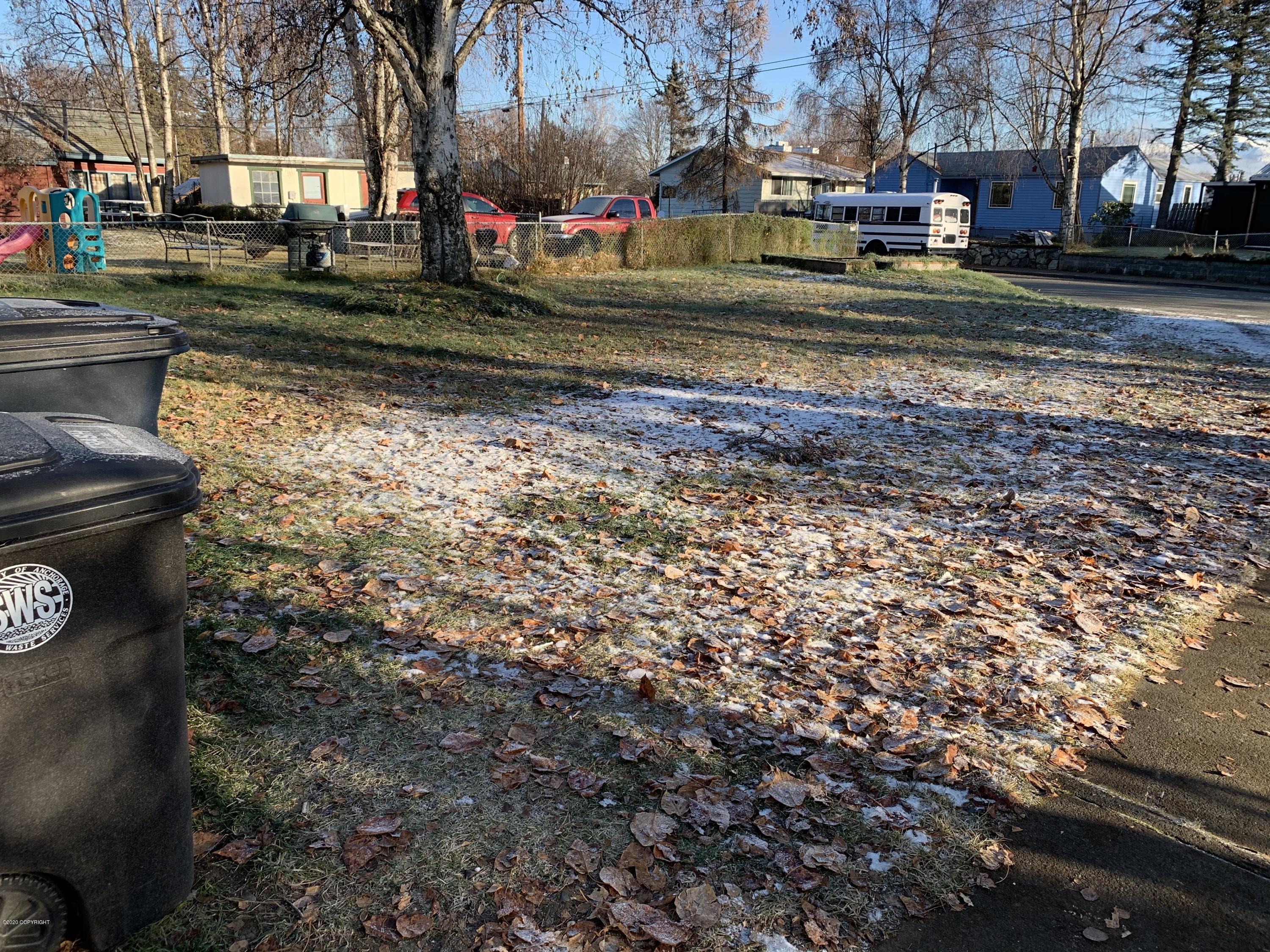 1519 Kinnikinnick Street