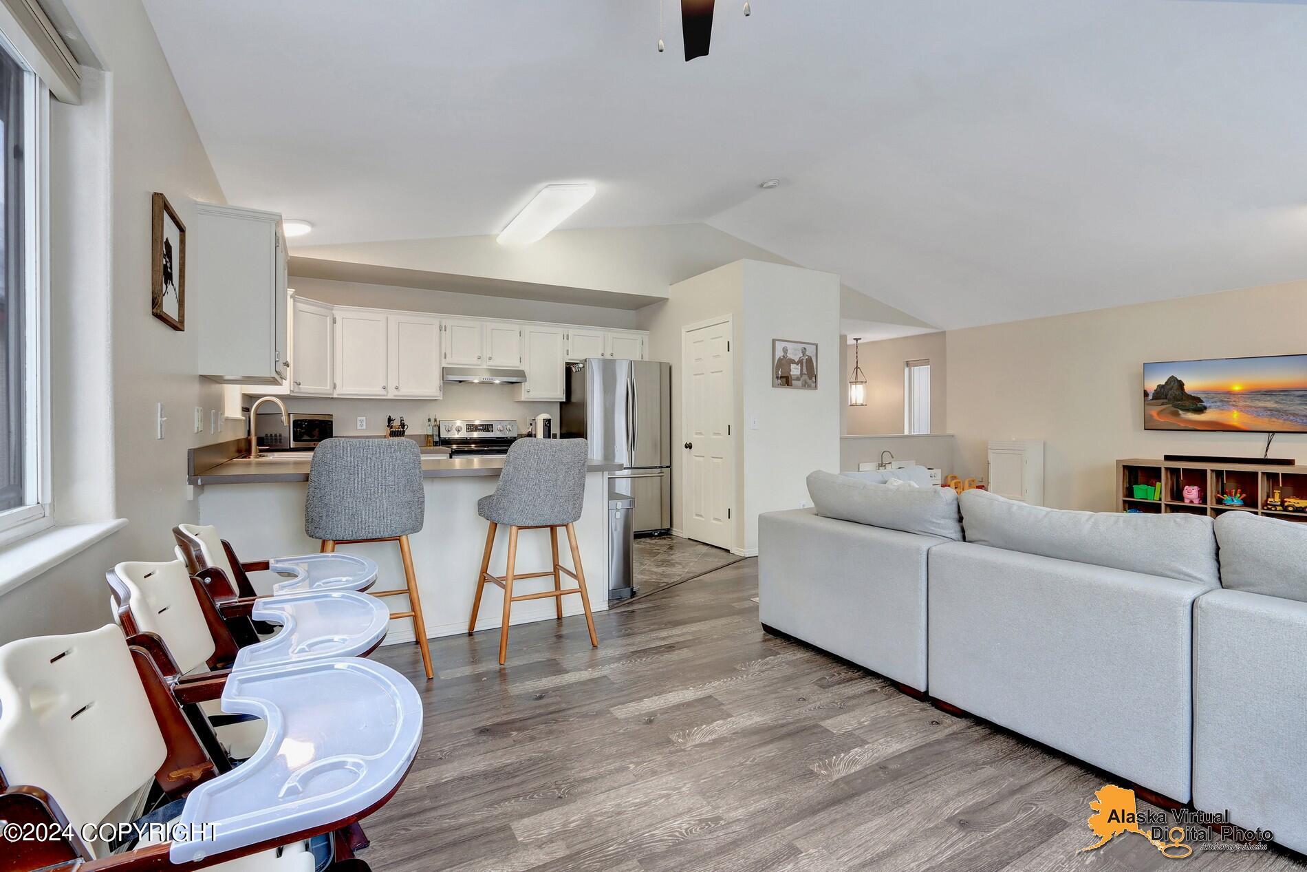 8543 Cross Pointe Loop