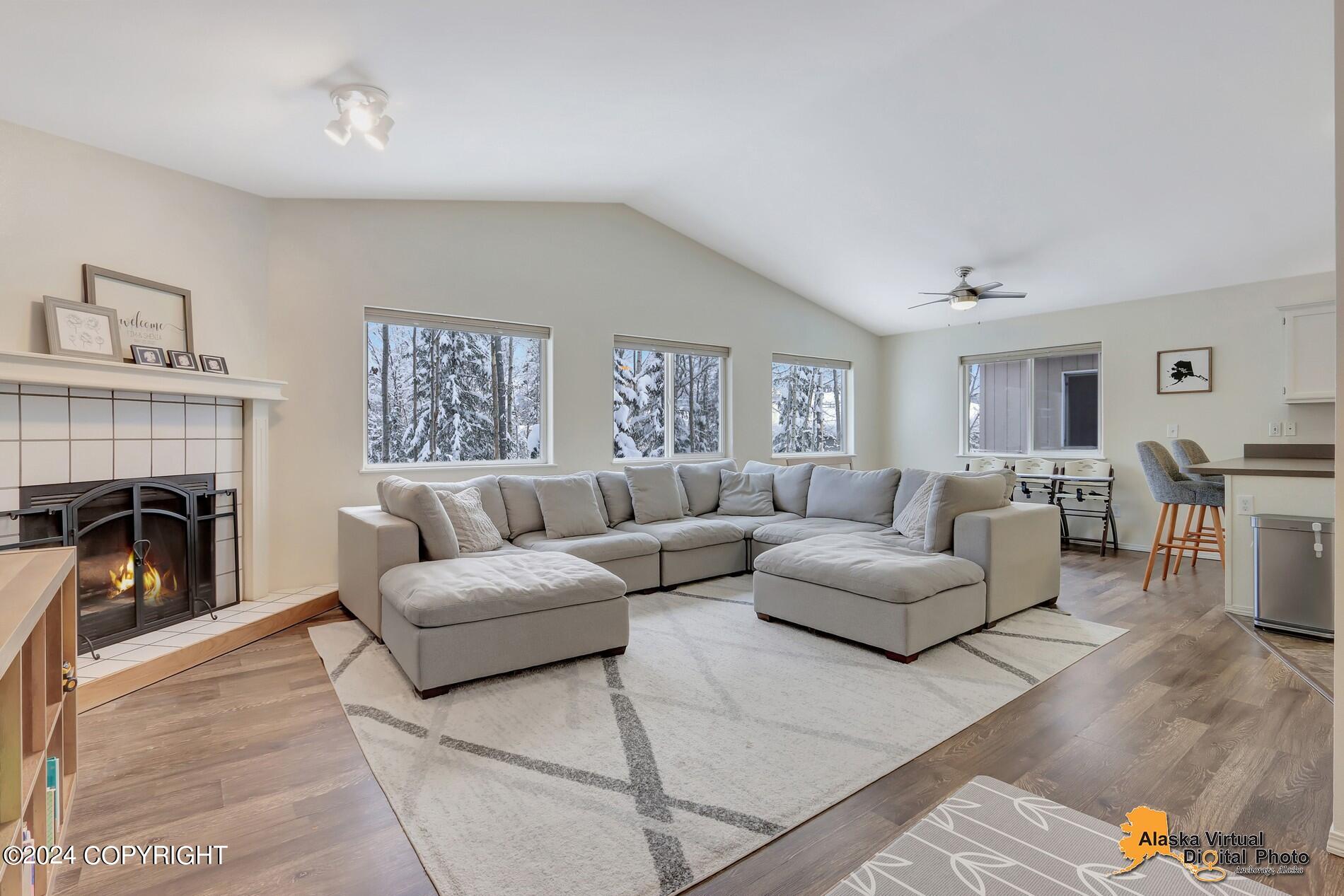 8543 Cross Pointe Loop