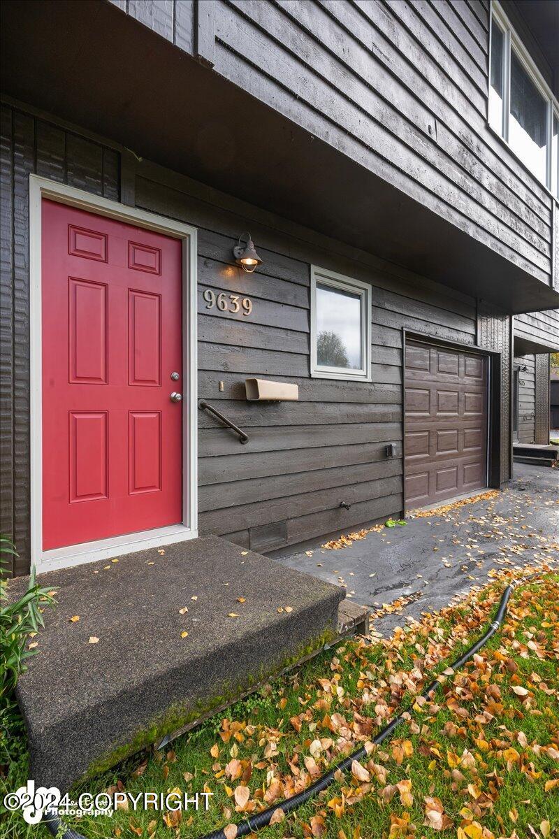 9639 Stonegate Drive