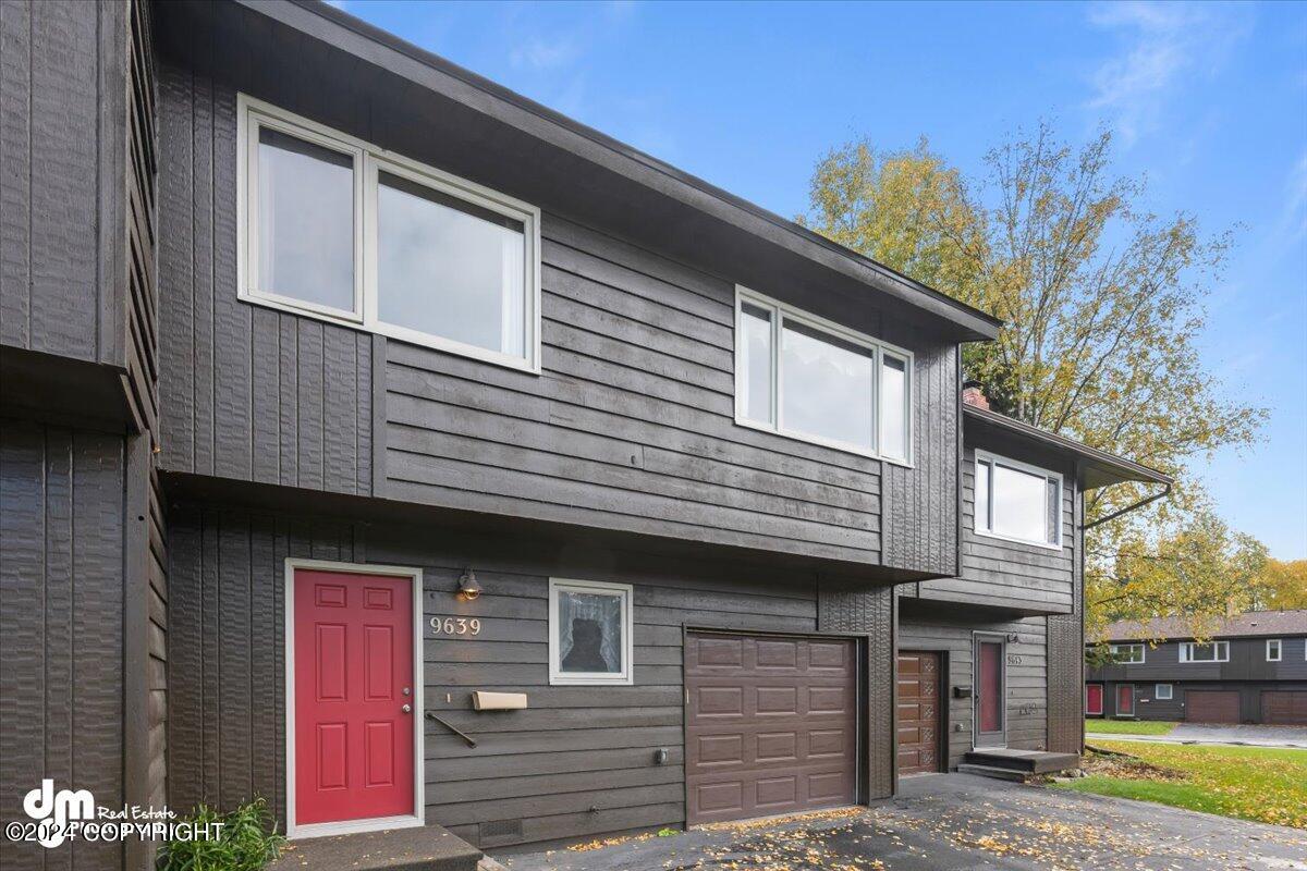 9639 Stonegate Drive