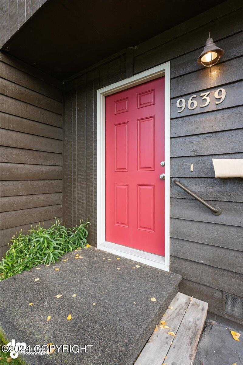 9639 Stonegate Drive