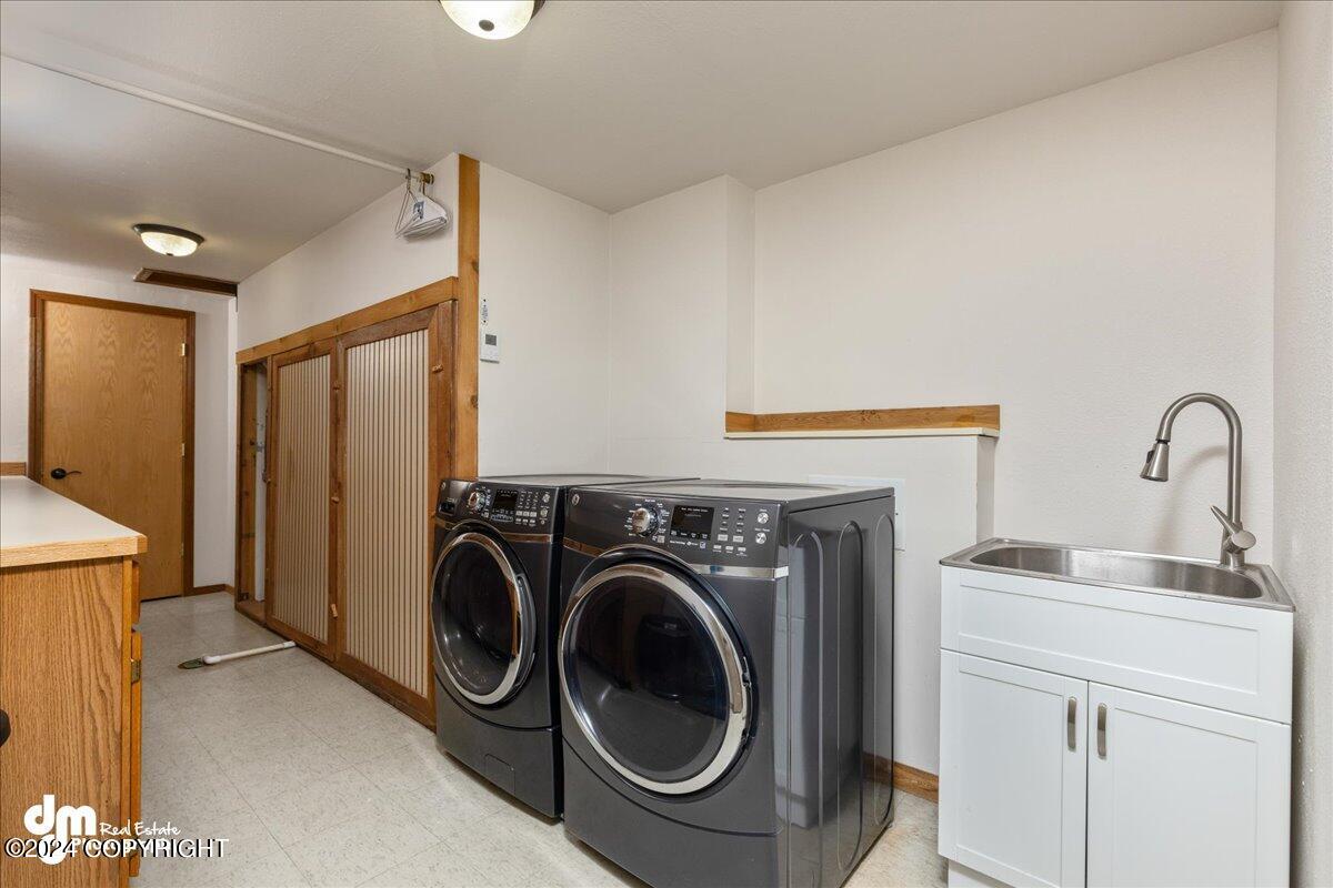 6350 Rockridge Drive