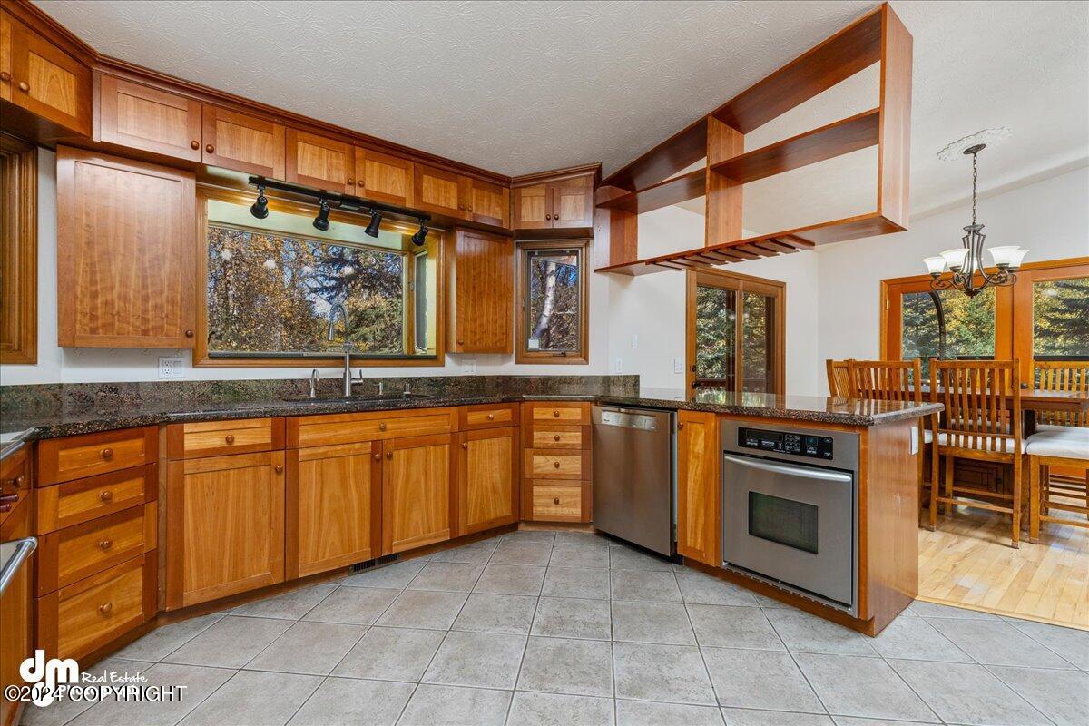 6350 Rockridge Drive