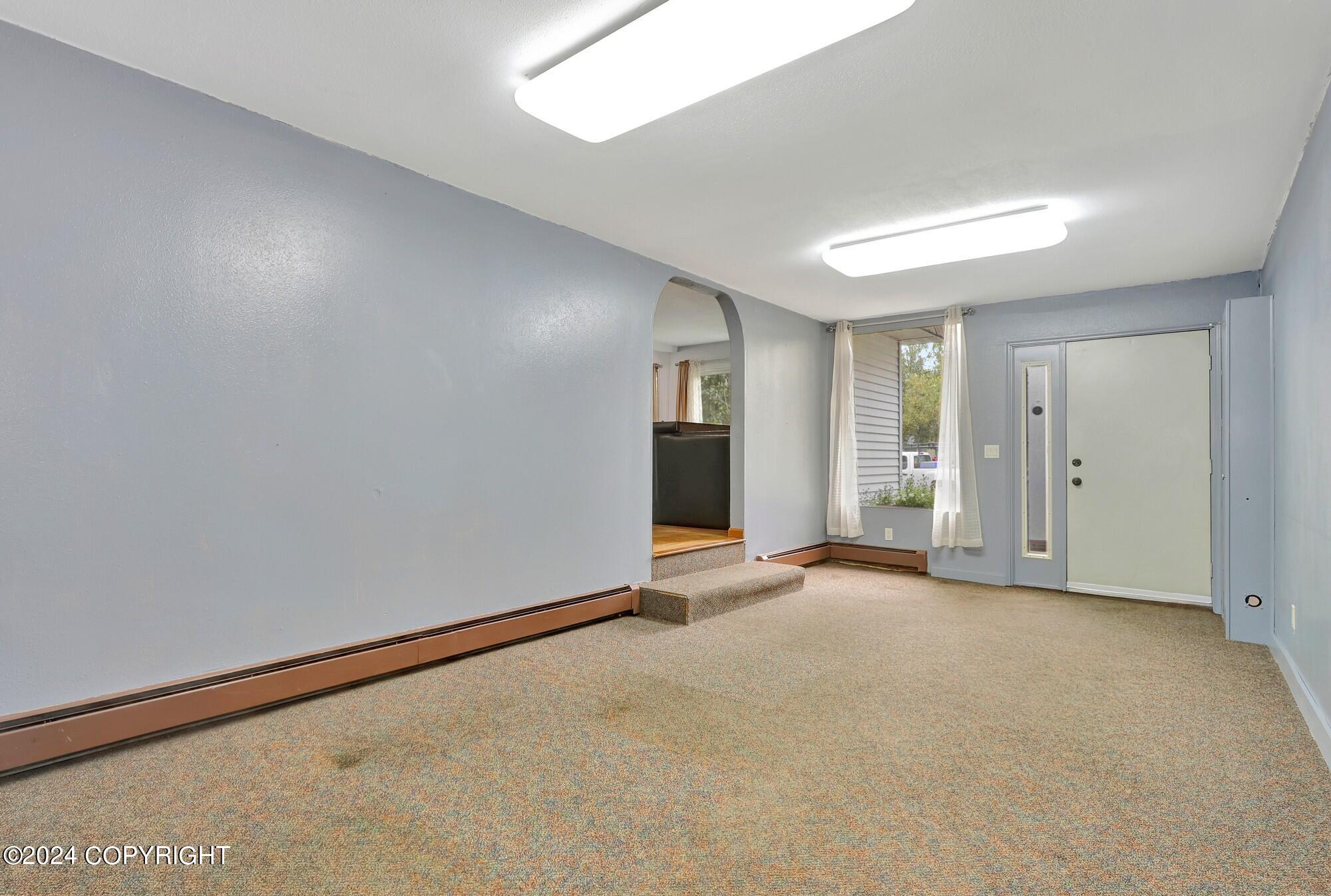 5929 Camden Circle