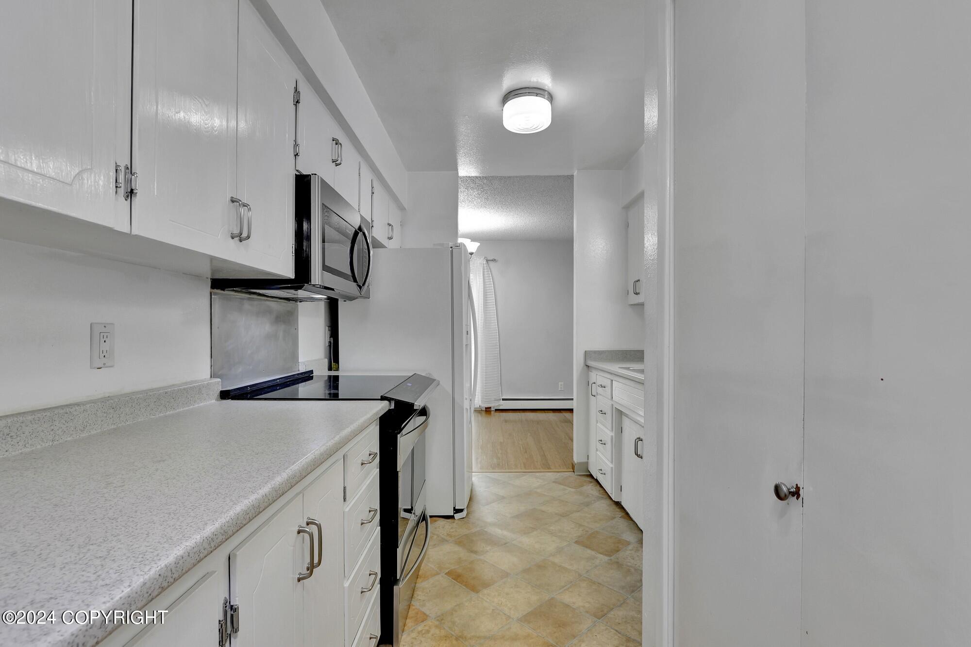 5929 Camden Circle