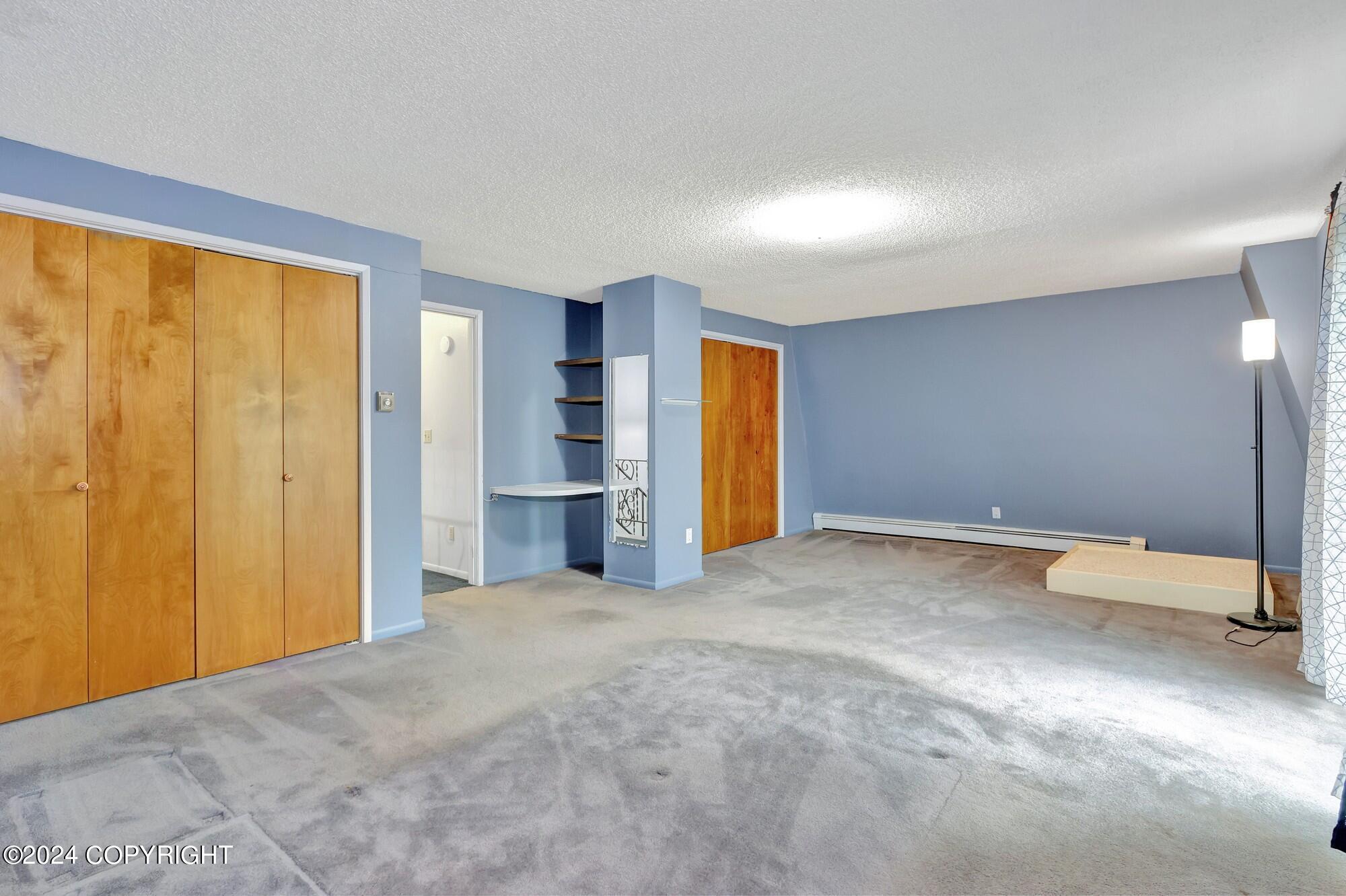 5929 Camden Circle