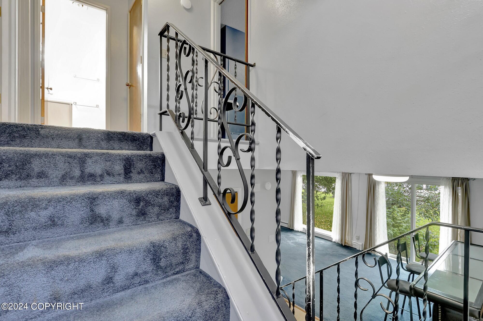 5929 Camden Circle