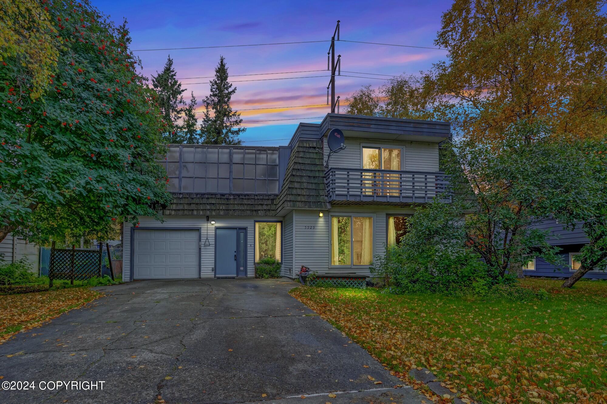 5929 Camden Circle