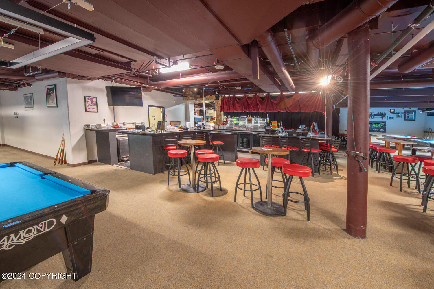 903 W Northern Lights Boulevard