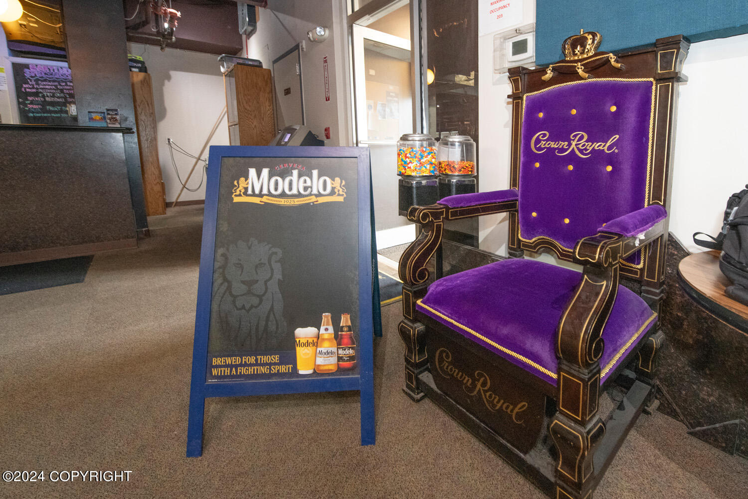 903 W Northern Lights Boulevard