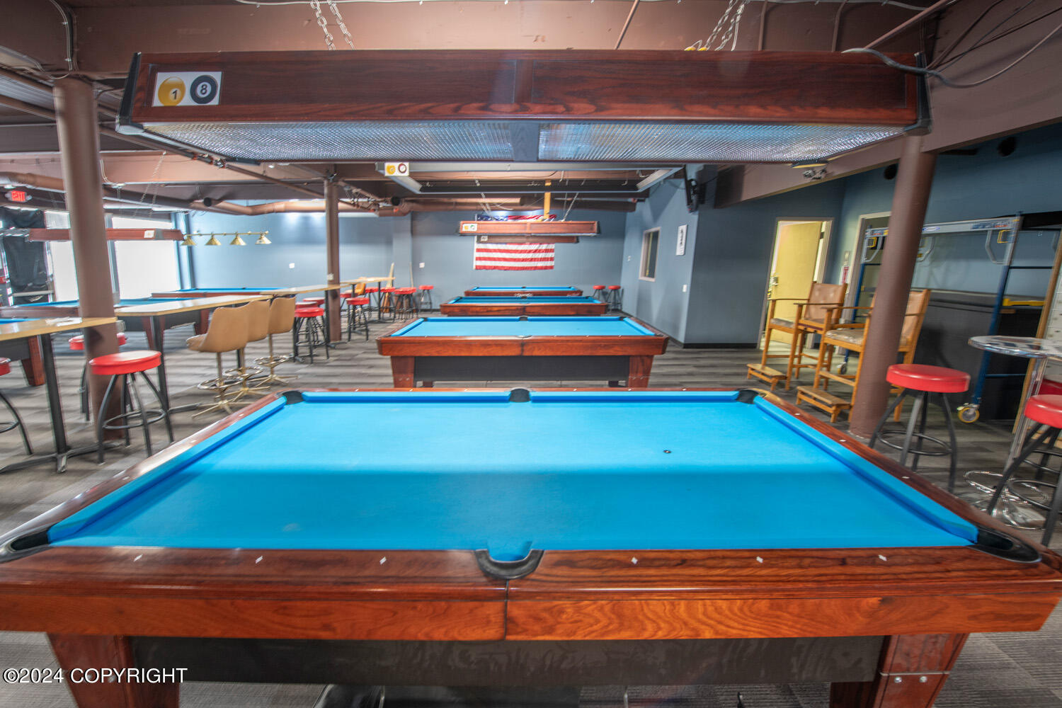 903 W Northern Lights Boulevard