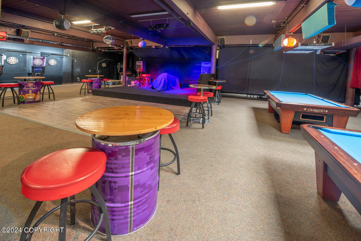 903 W Northern Lights Boulevard