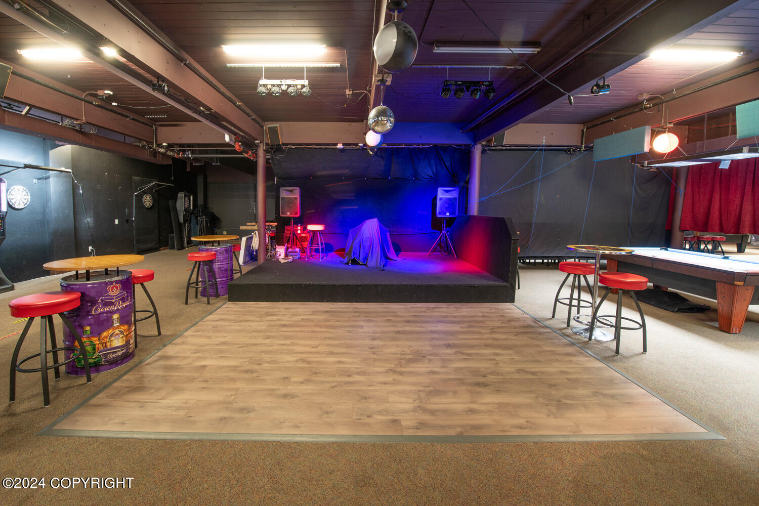 903 W Northern Lights Boulevard