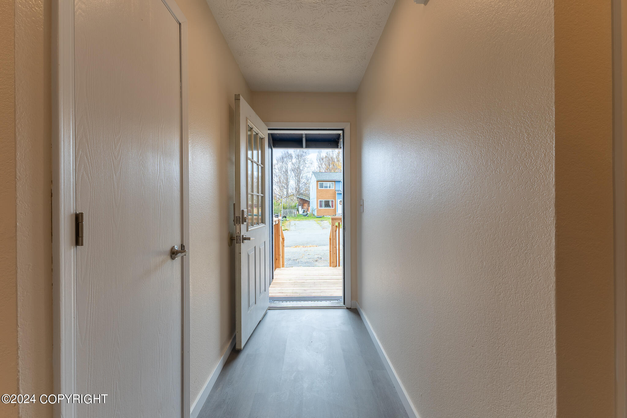 1849 Bellevue Loop