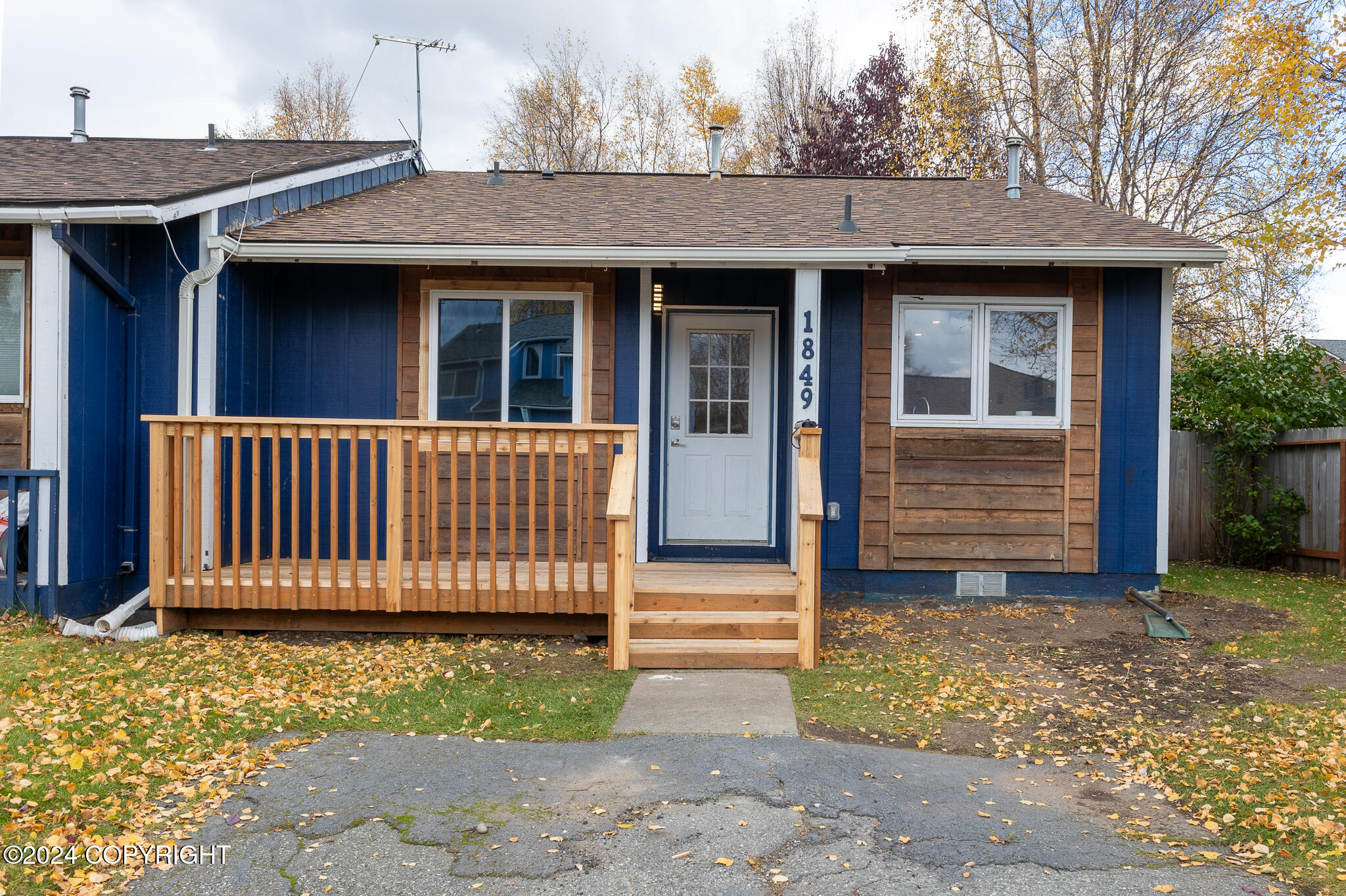 1849 Bellevue Loop