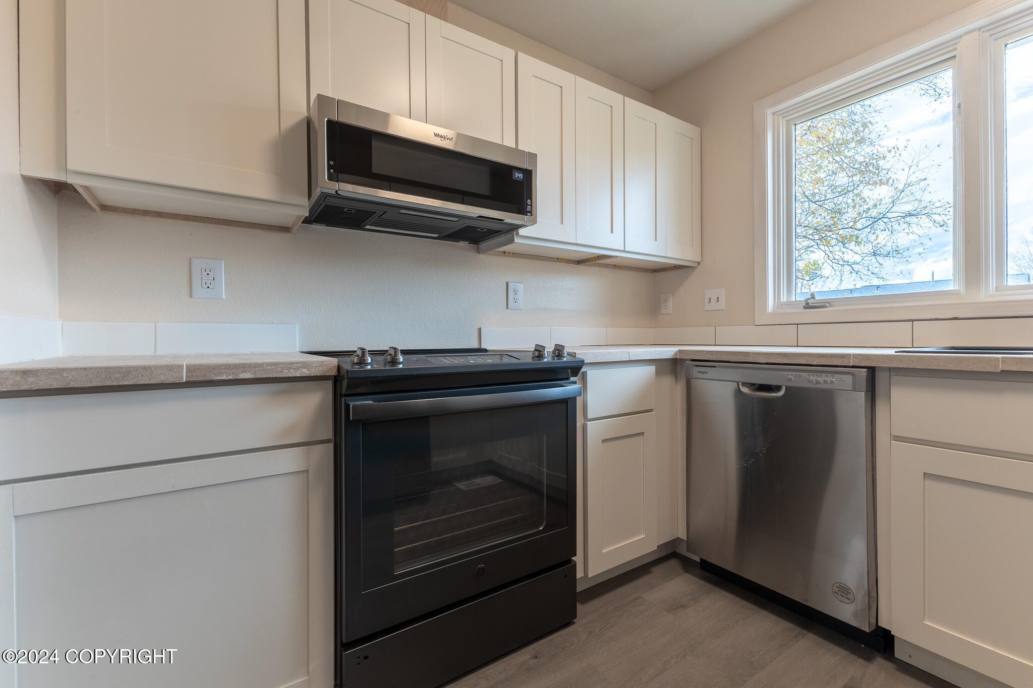 1849 Bellevue Loop