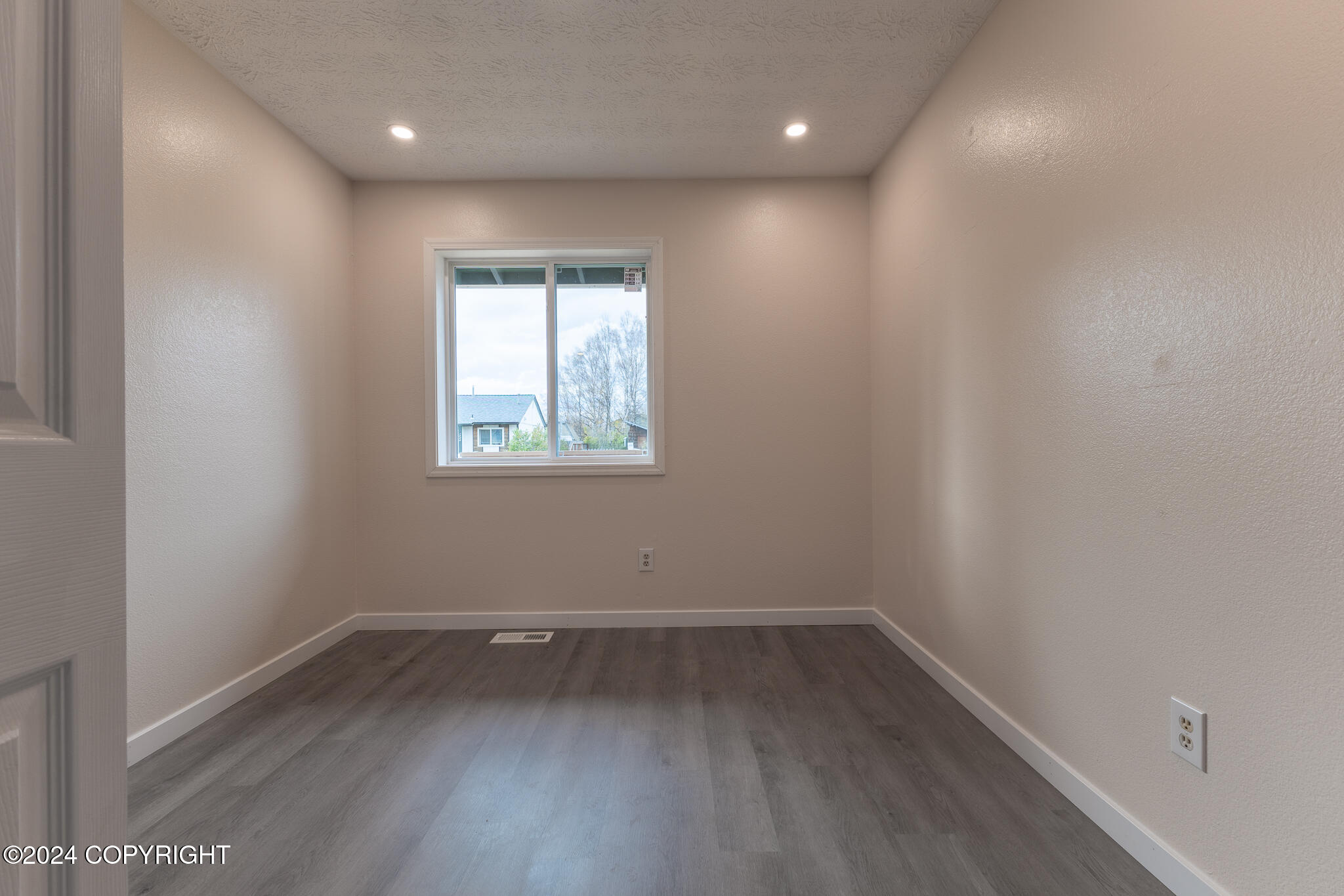 1849 Bellevue Loop