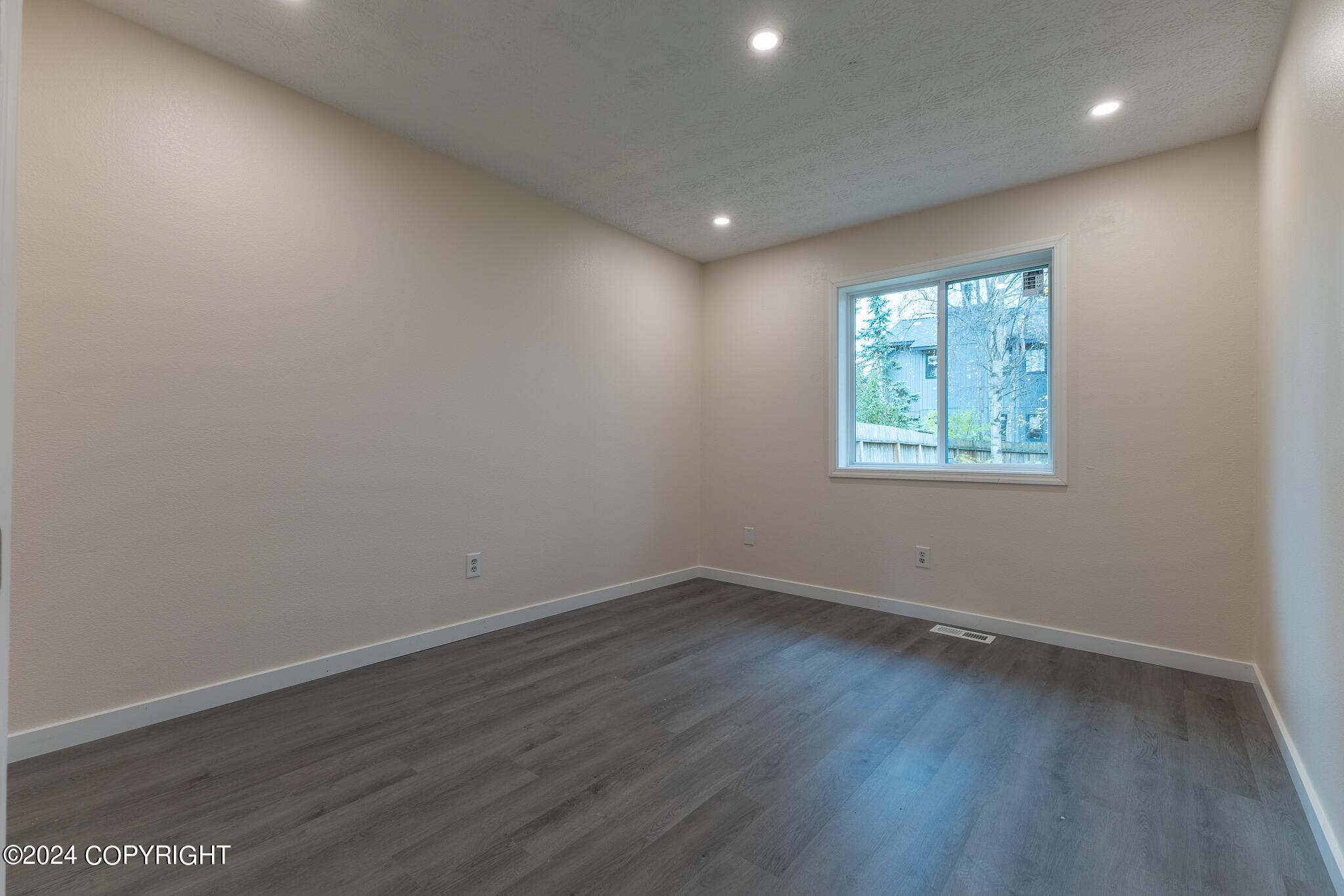 1849 Bellevue Loop