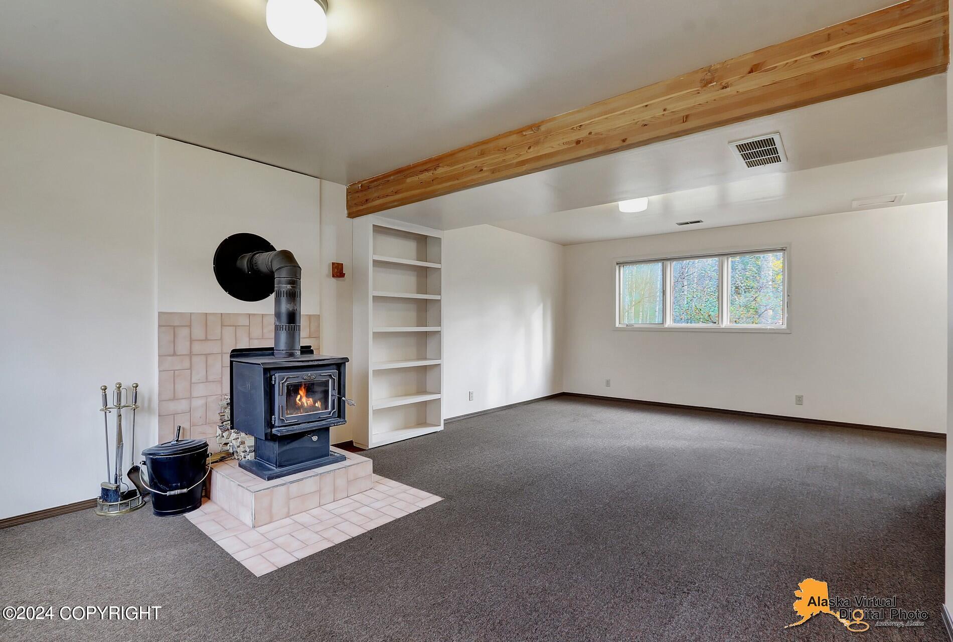 1505 N Golden Hills Drive