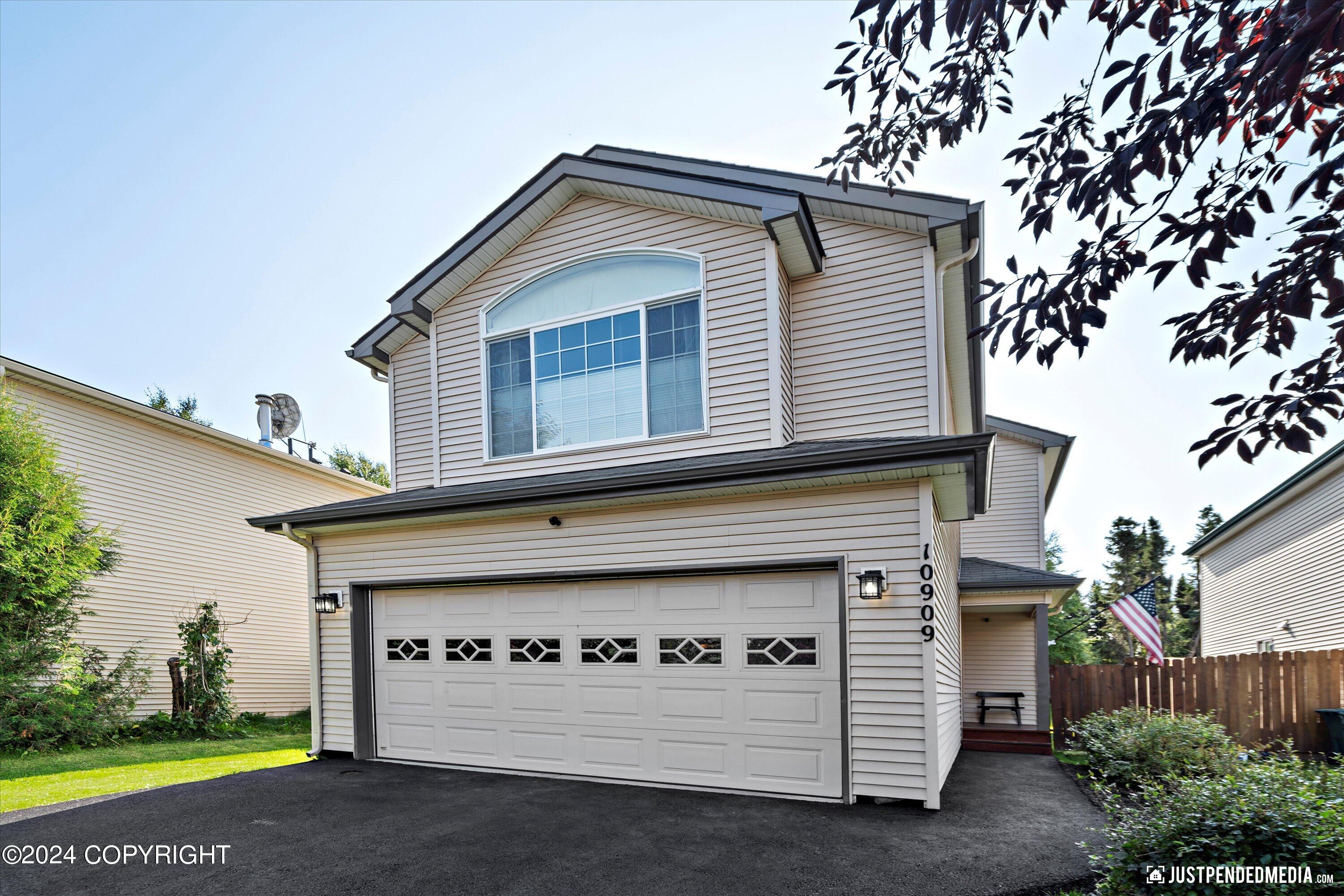 10909 Solitude Circle