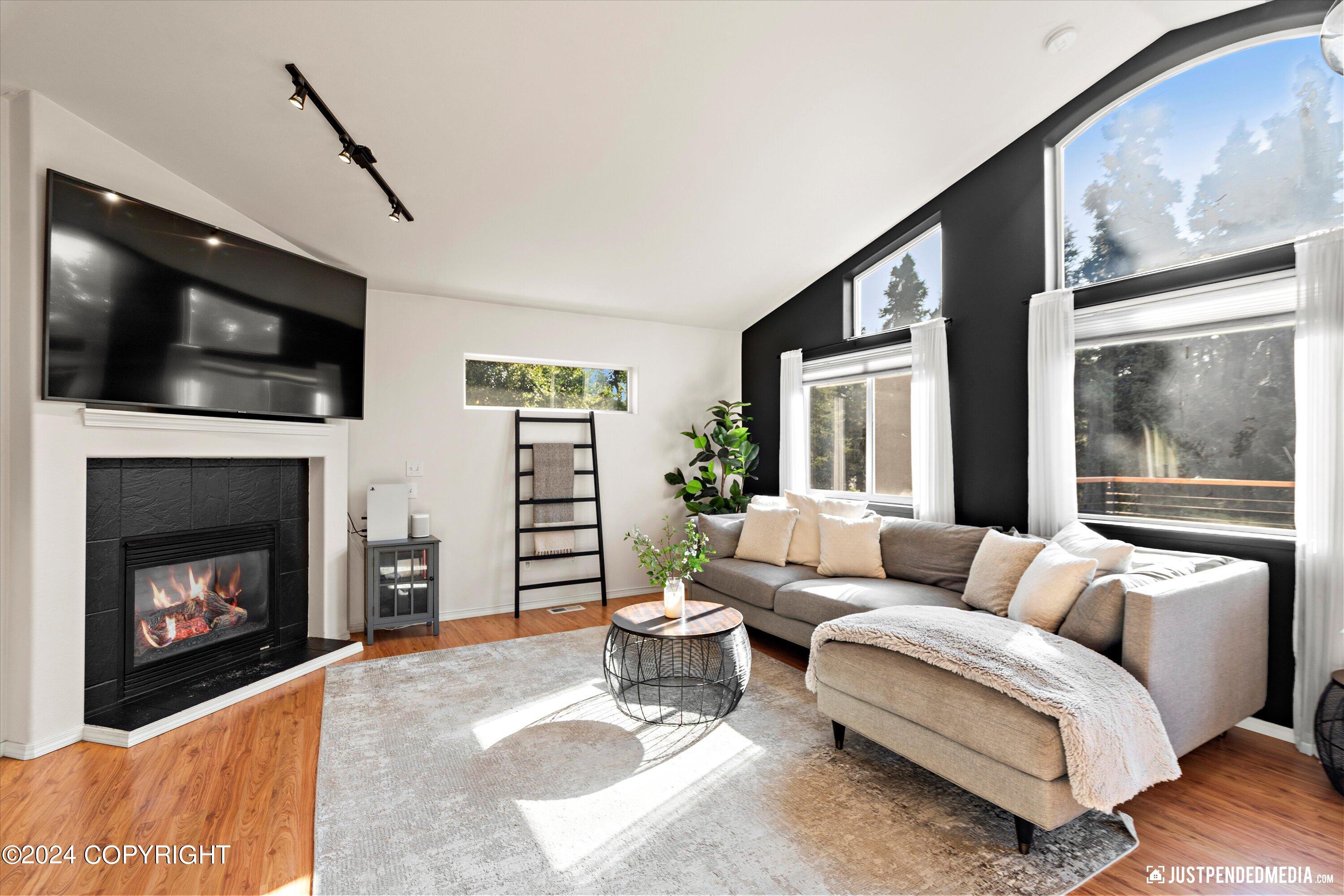 10909 Solitude Circle