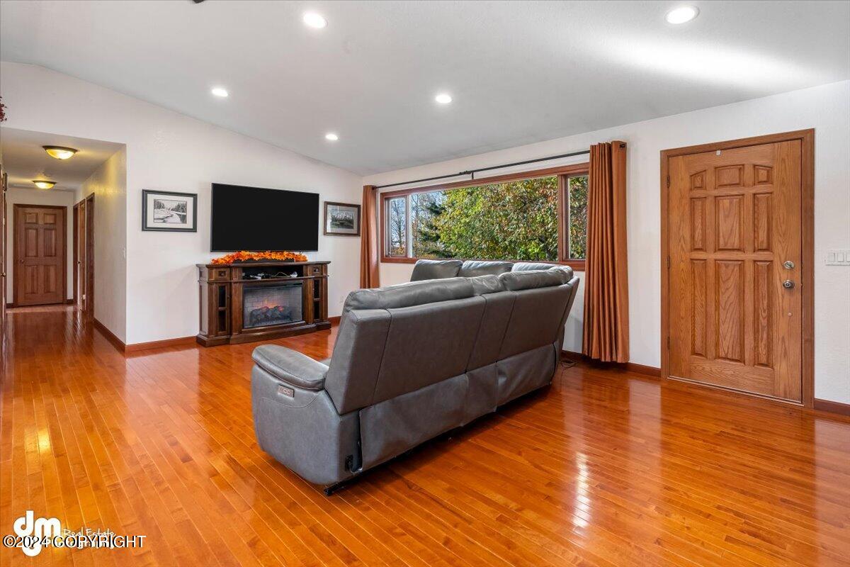 17138 Santa Maria Drive