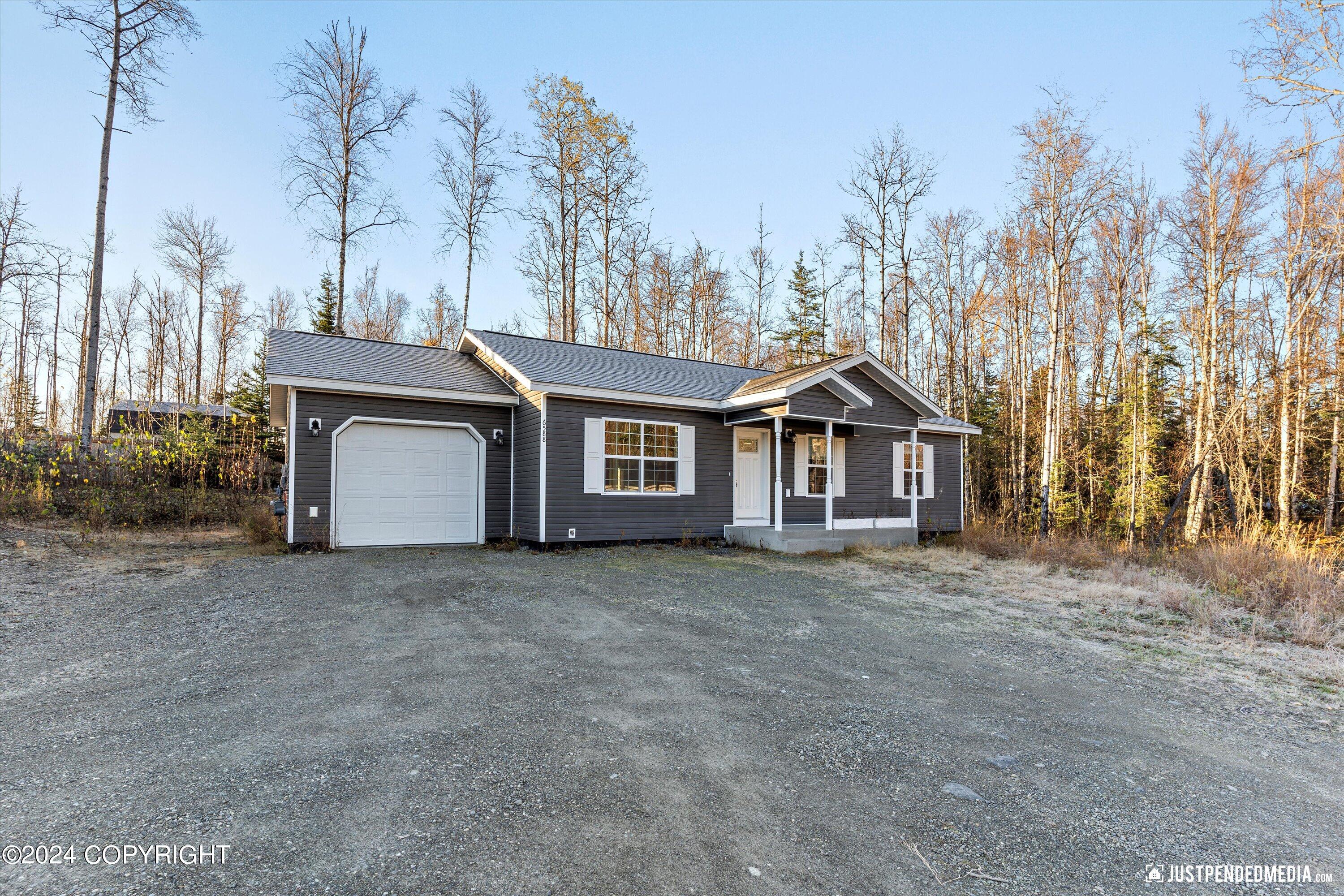 6588 W Beverly Hills Circle