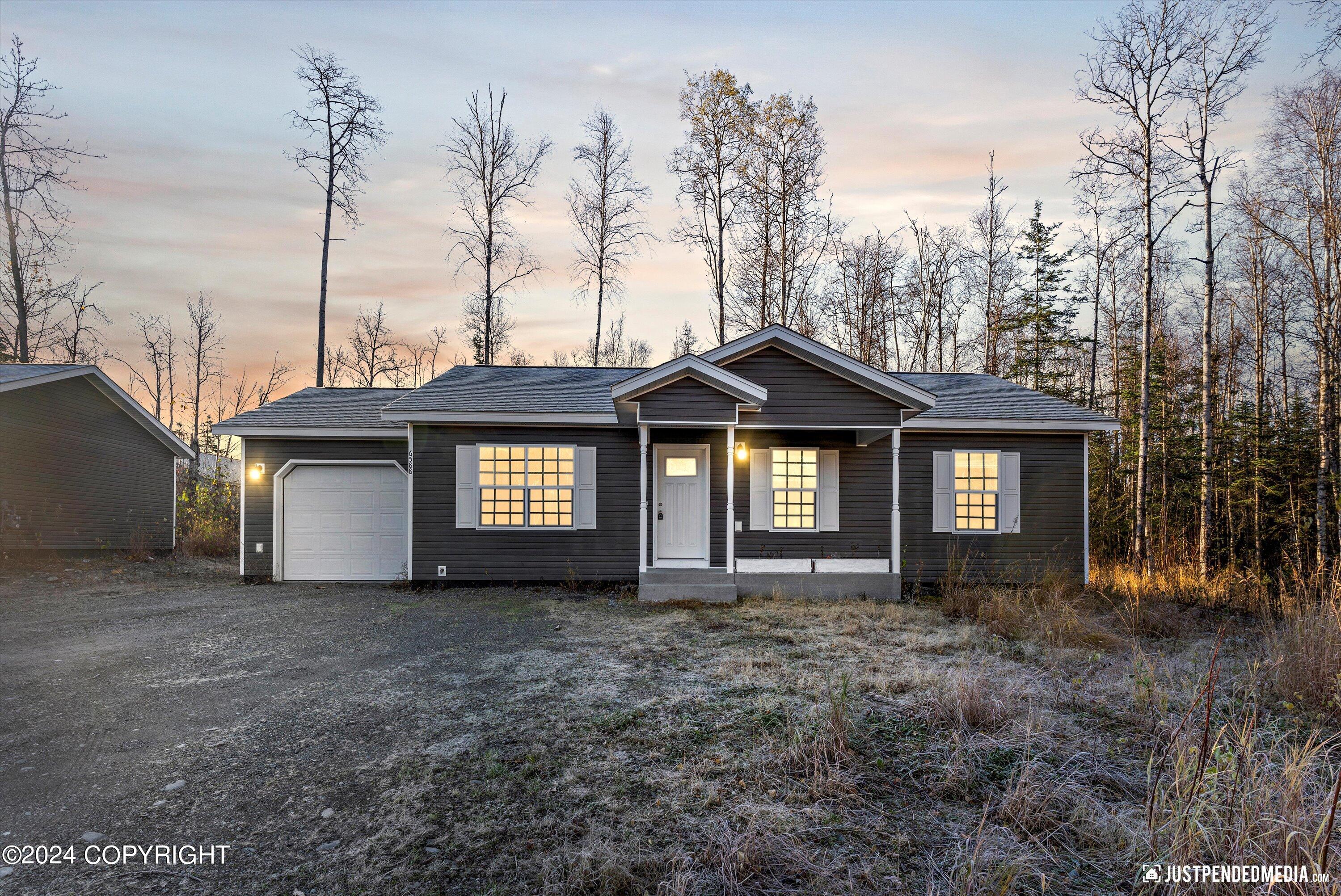 6588 W Beverly Hills Circle