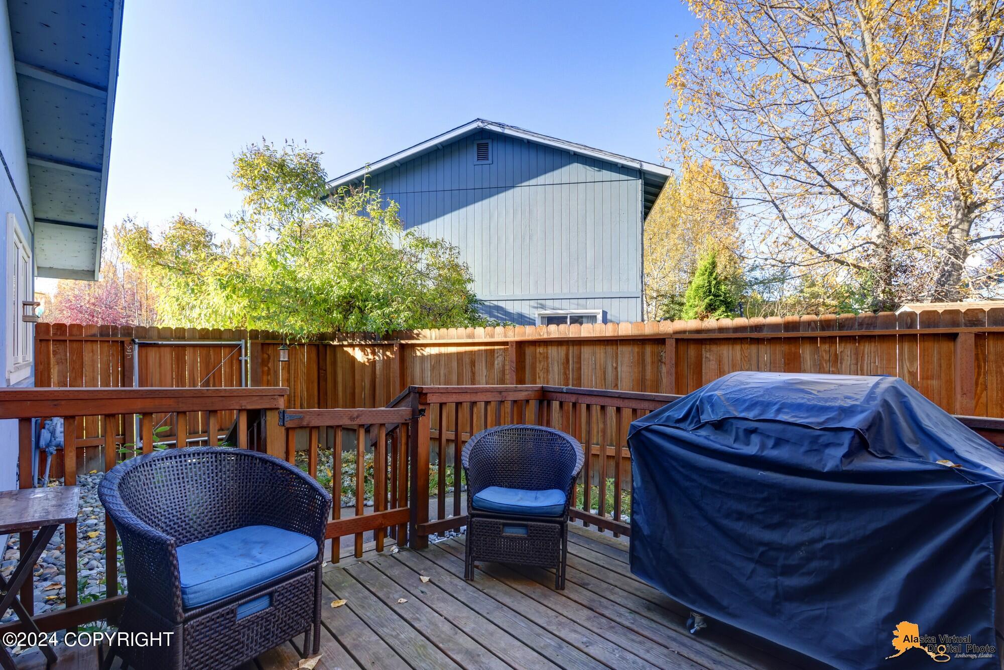 7701 Hill View Circle