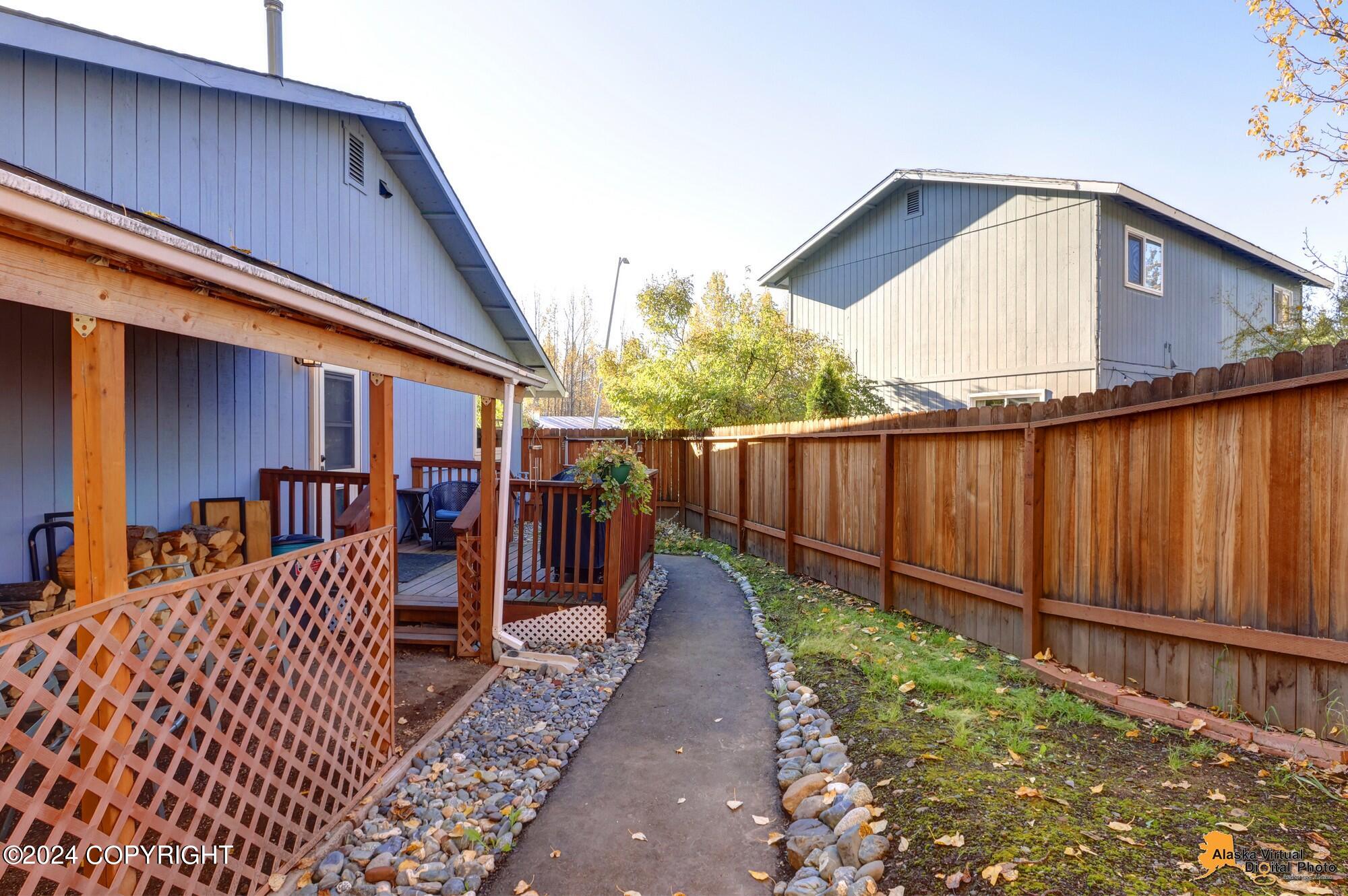 7701 Hill View Circle