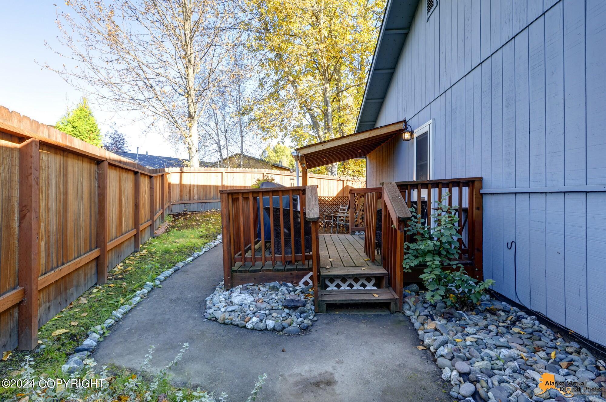 7701 Hill View Circle