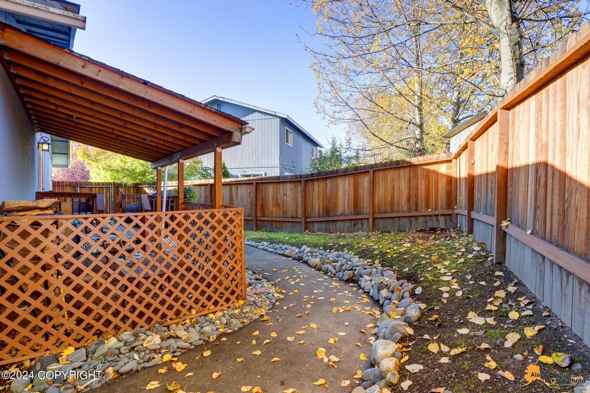 7701 Hill View Circle