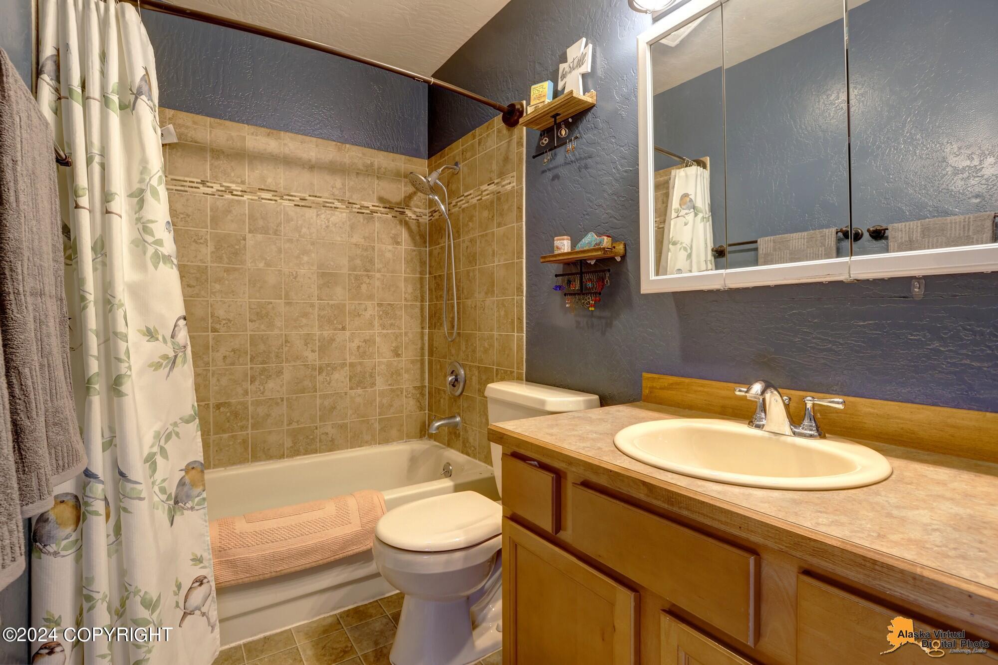 7701 Hill View Circle