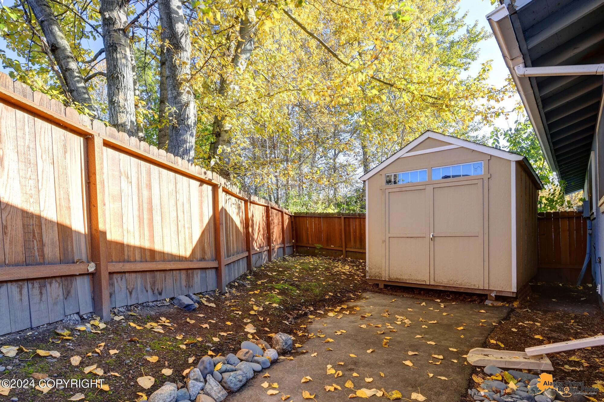 7701 Hill View Circle