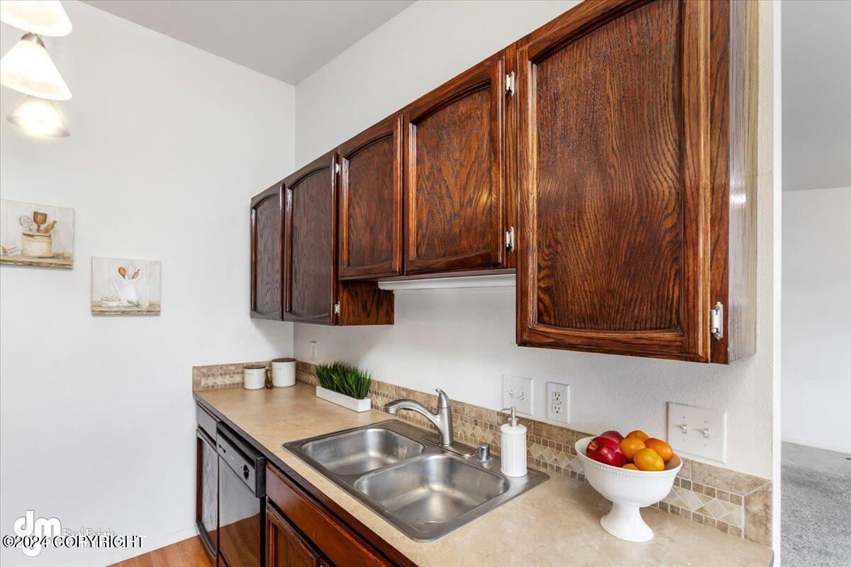 211 McCarrey Street # 18B Unit: I-18B