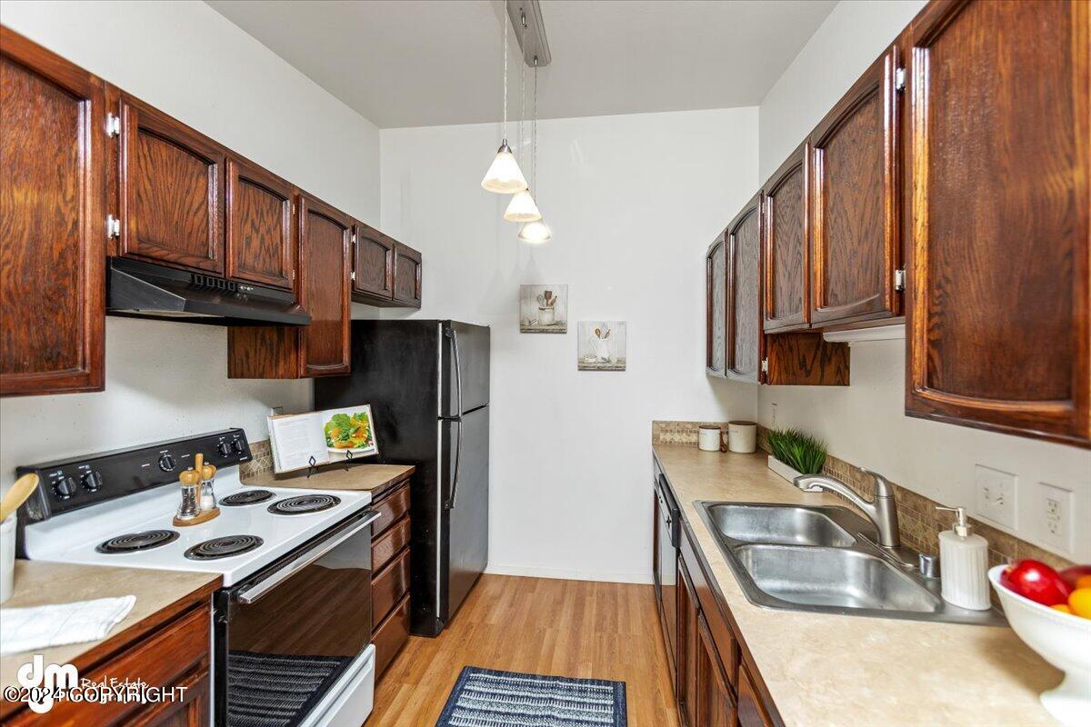211 McCarrey Street # 18B Unit: I-18B