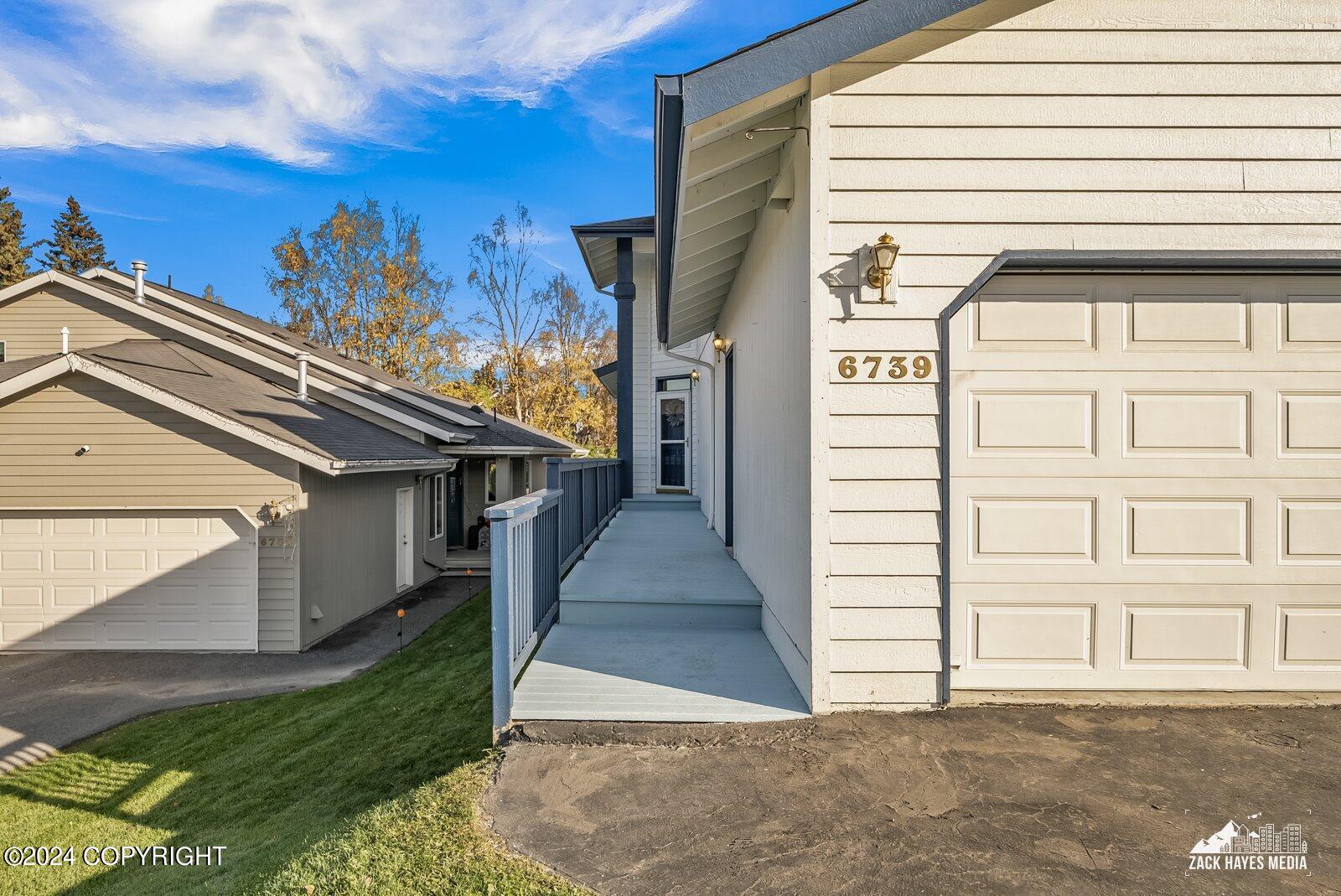 6739 Delong Landing Circle