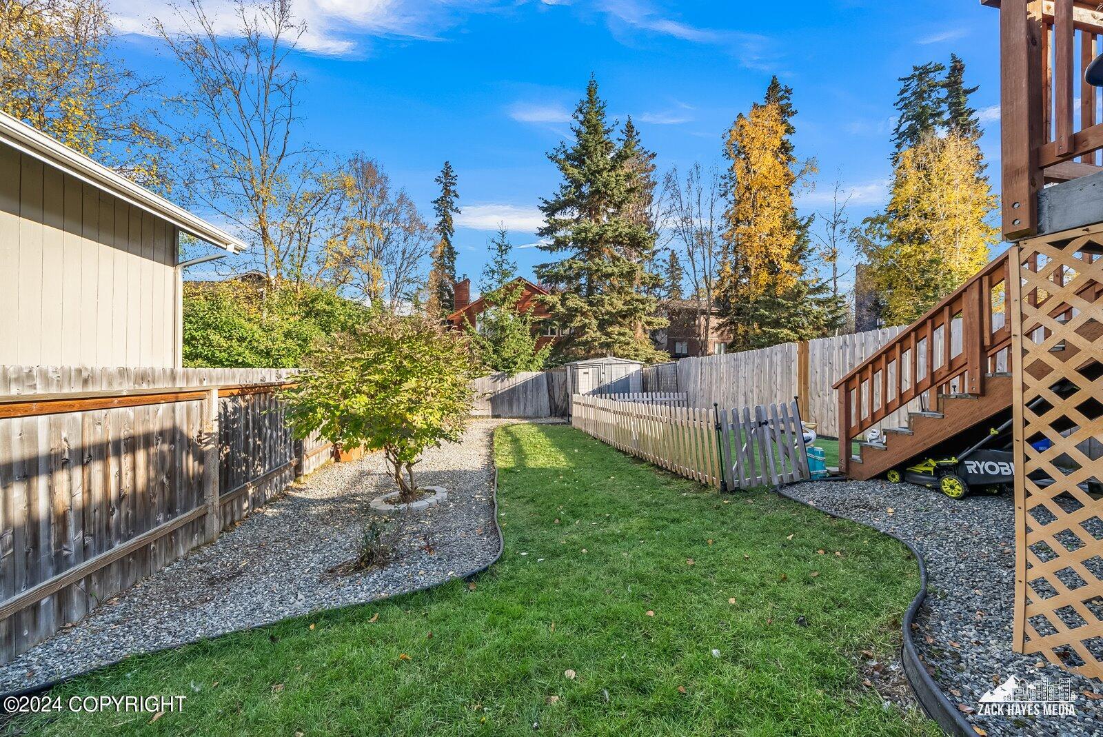 6739 Delong Landing Circle