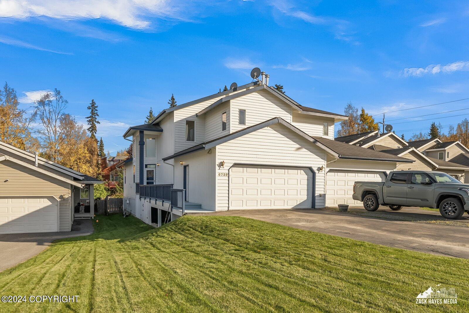 6739 Delong Landing Circle