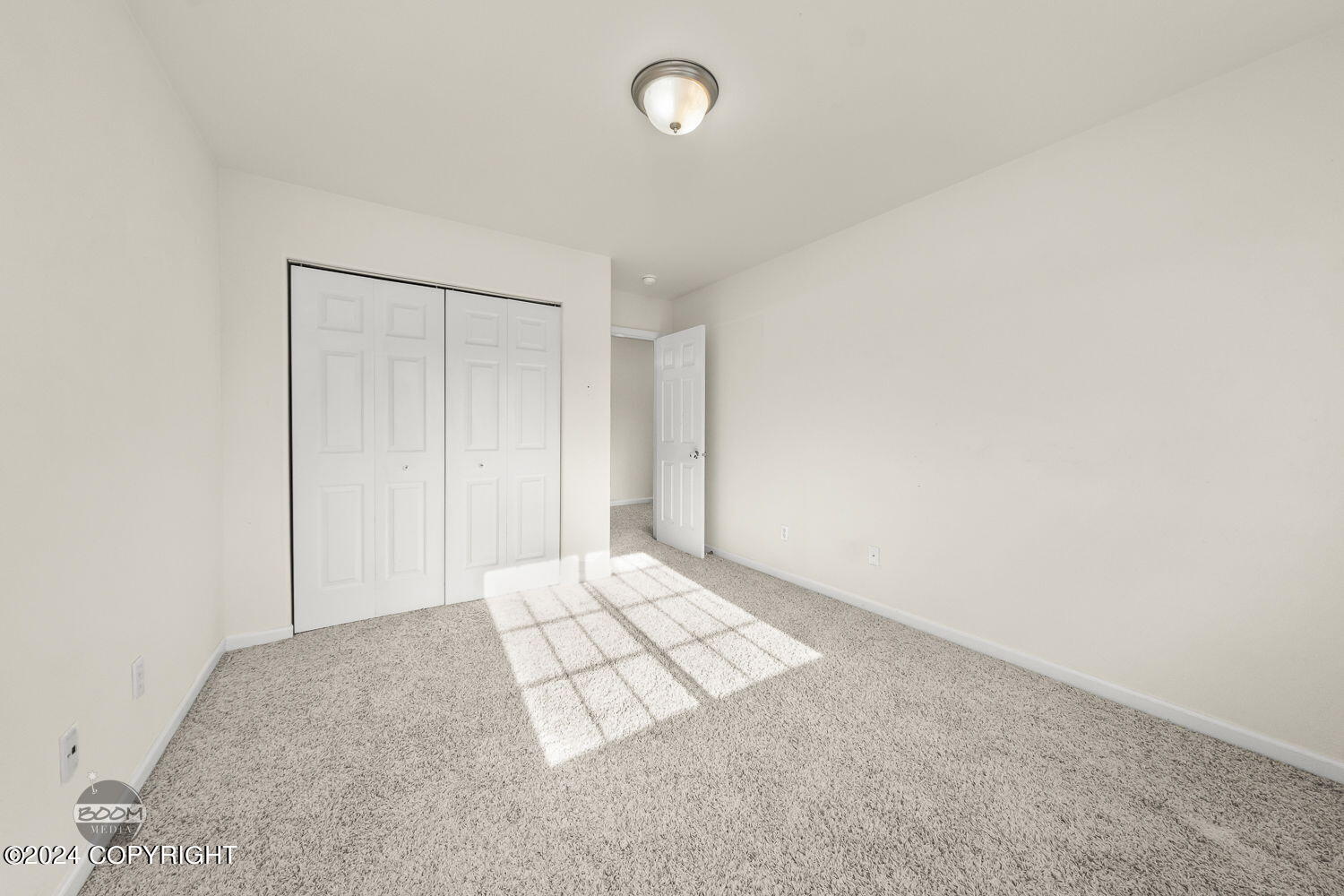 2650 W Discovery Loop