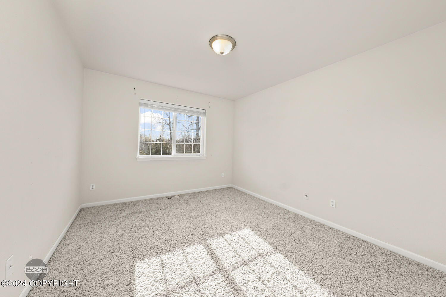 2650 W Discovery Loop