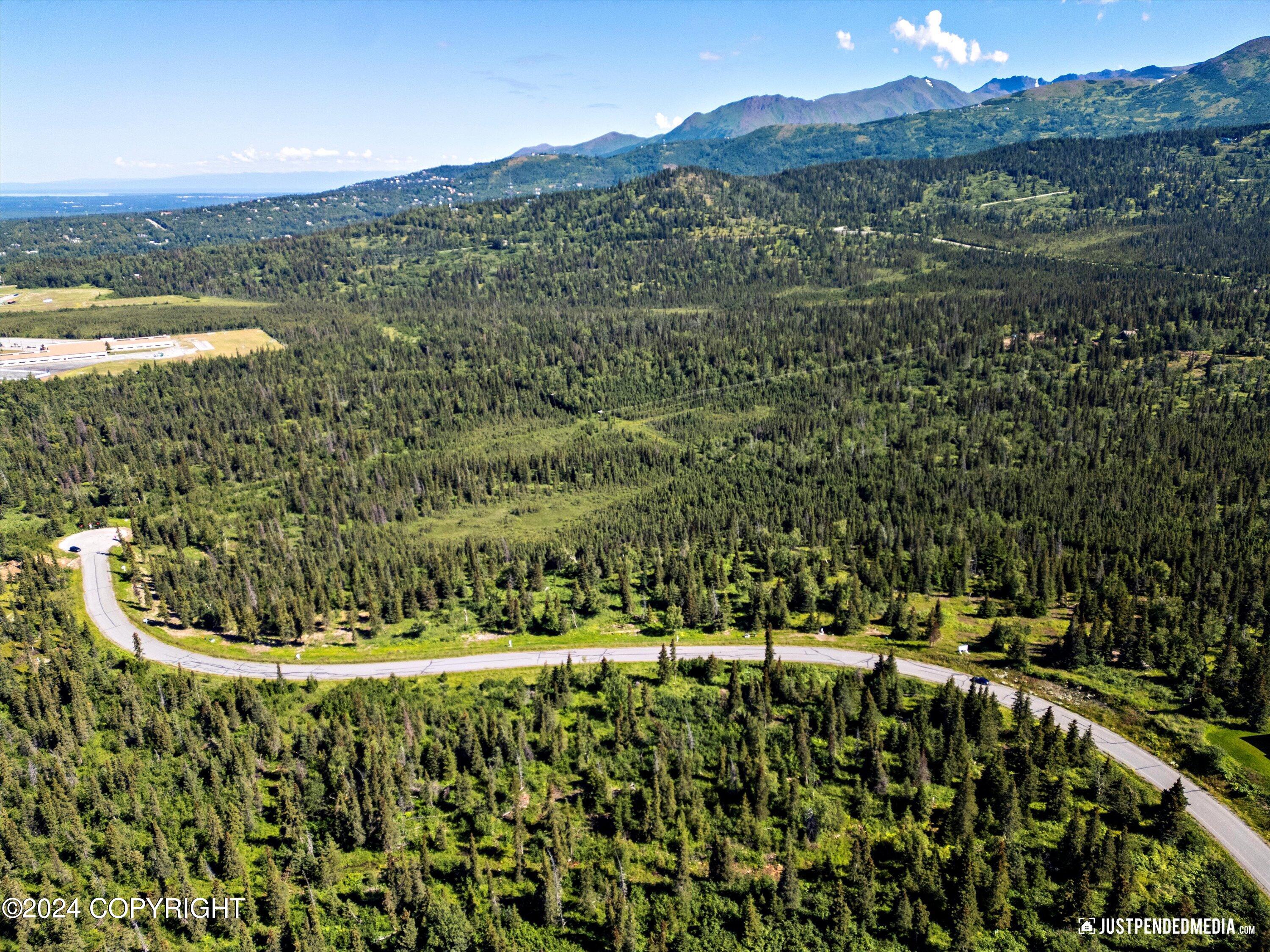 L2 B5 Mountain Air Drive