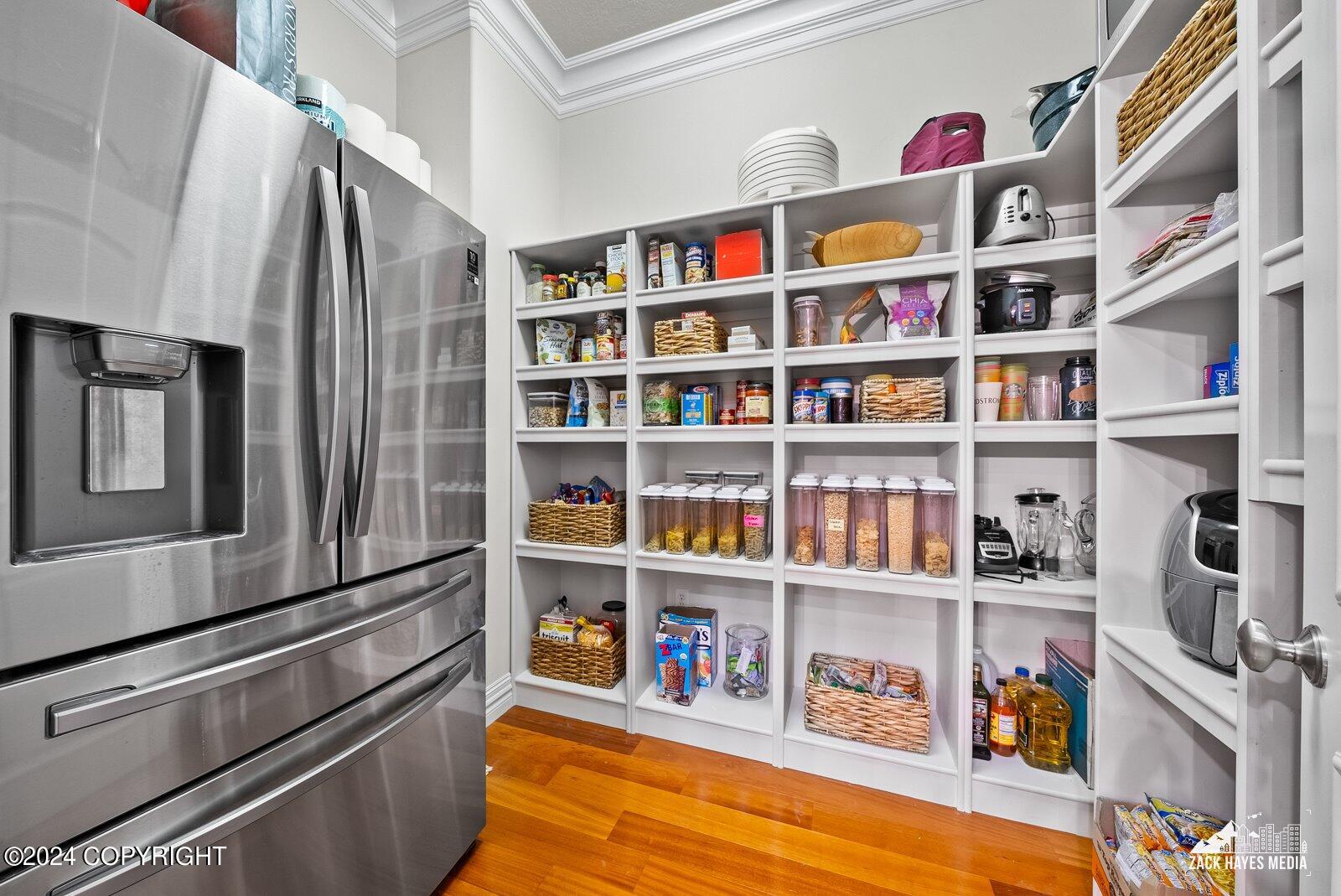 6777 Downey Finch Dr Drive