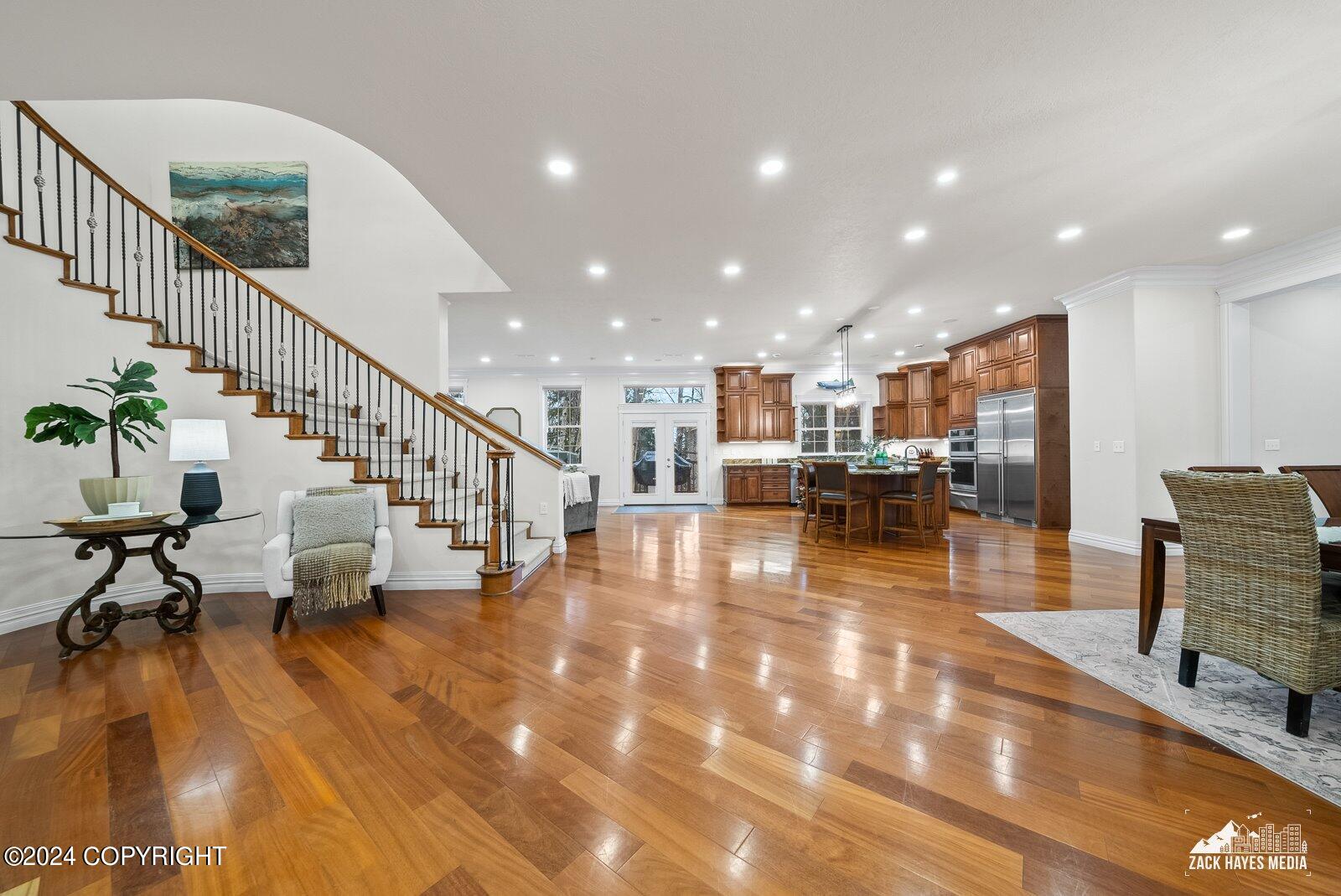 6777 Downey Finch Dr Drive