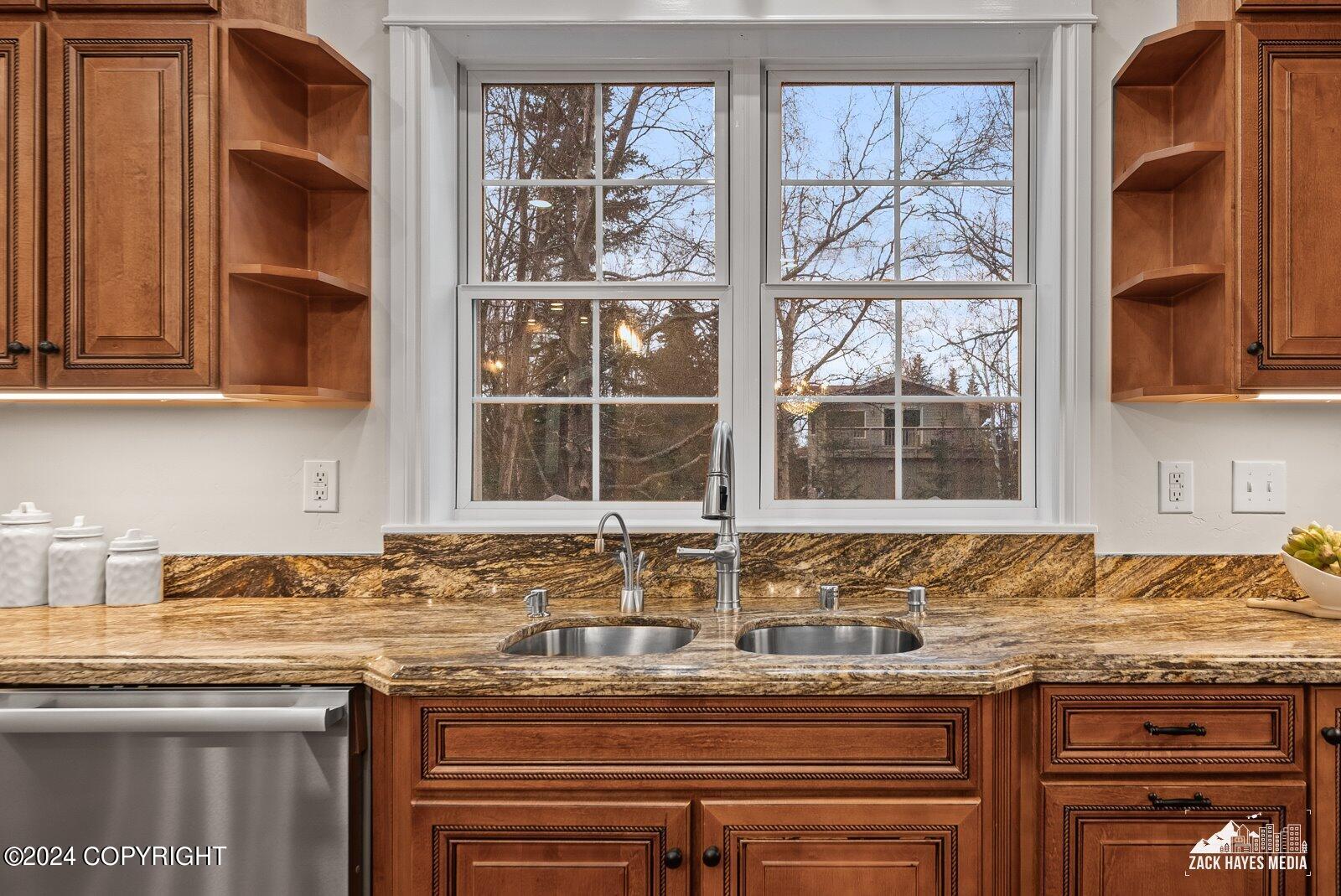 6777 Downey Finch Dr Drive