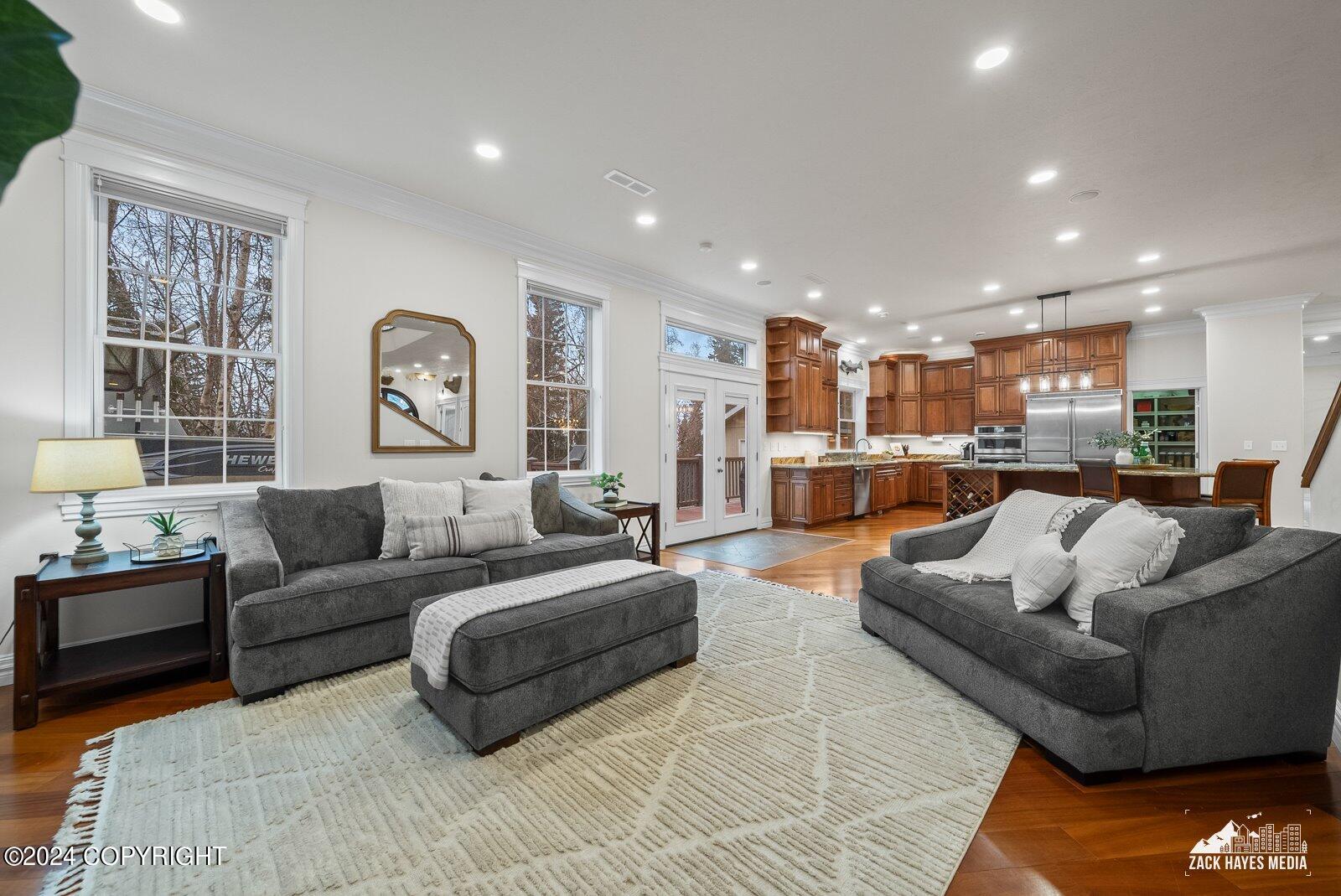 6777 Downey Finch Dr Drive