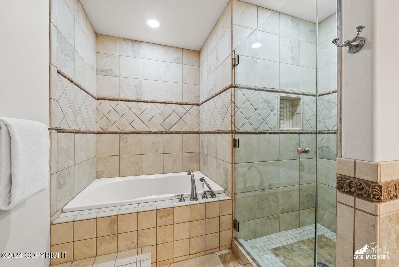 6777 Downey Finch Dr Drive