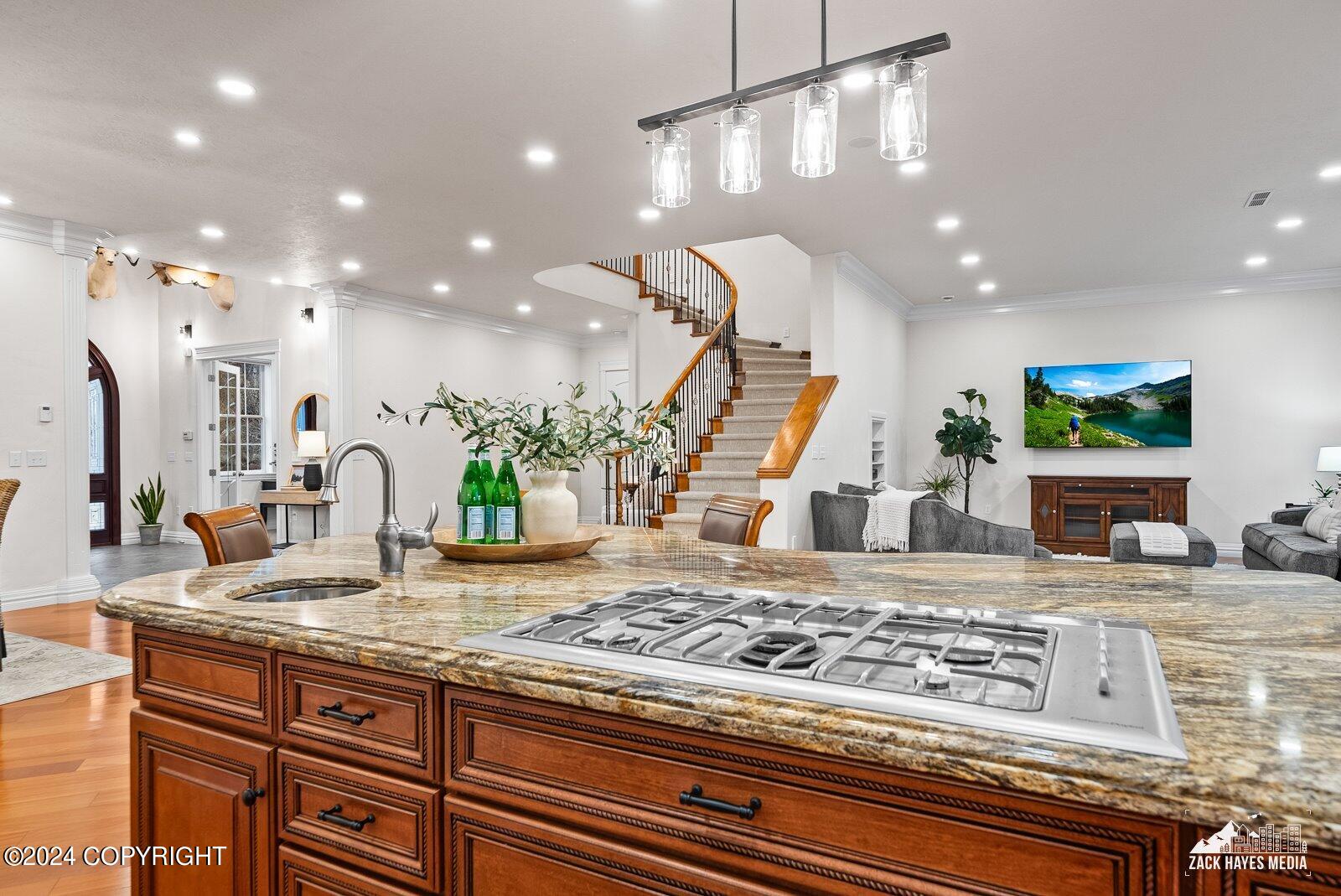 6777 Downey Finch Dr Drive