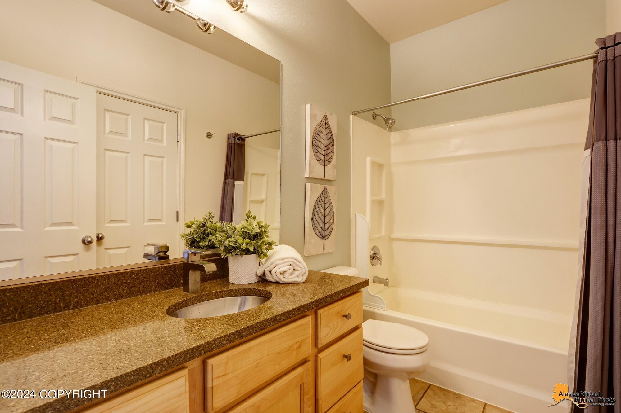 11239 Daryl Avenue # 3